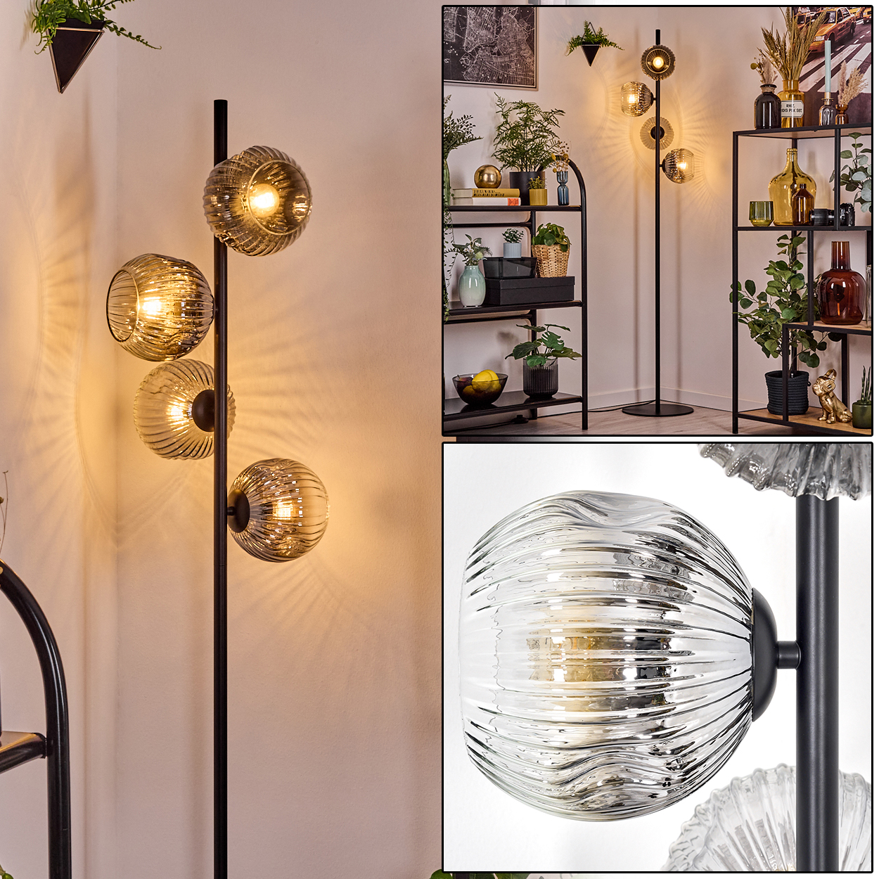 Eine moderne Stehlampe mit vier Glasschirmen. Die Lampe steht in einem Raum mit Regalen und Pflanzen.