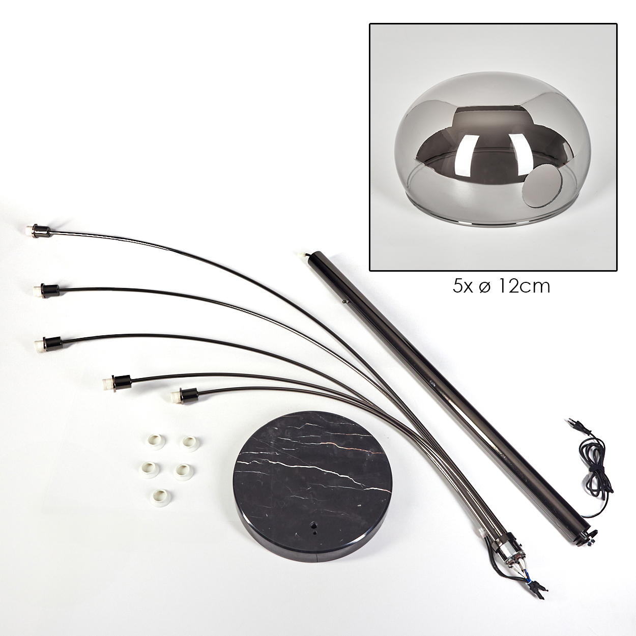 Zerlegte moderne Lampe. Komponenten sind runder Sockel, gebogene Arme, eine Kuppel und eine Stange auf weißem Hintergrund.