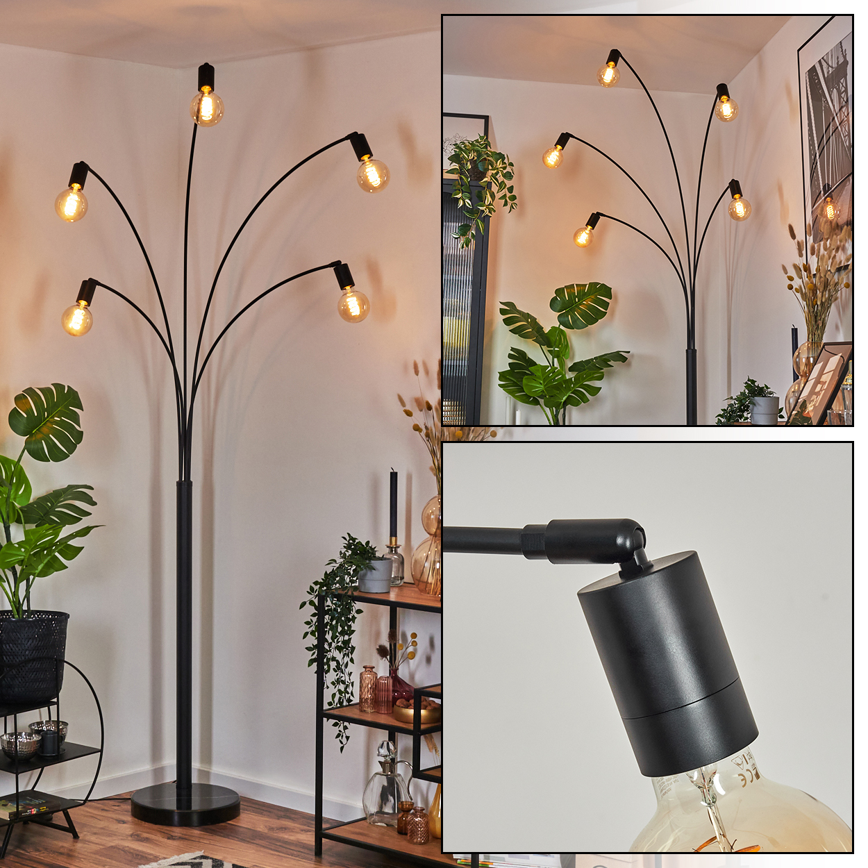 Eine schwarze Stehlampe mit sechs Glühbirnen, Pflanzen und ein Regal sind zu sehen. Die Lampe ist das zentrale Element, umgeben von Dekoration.