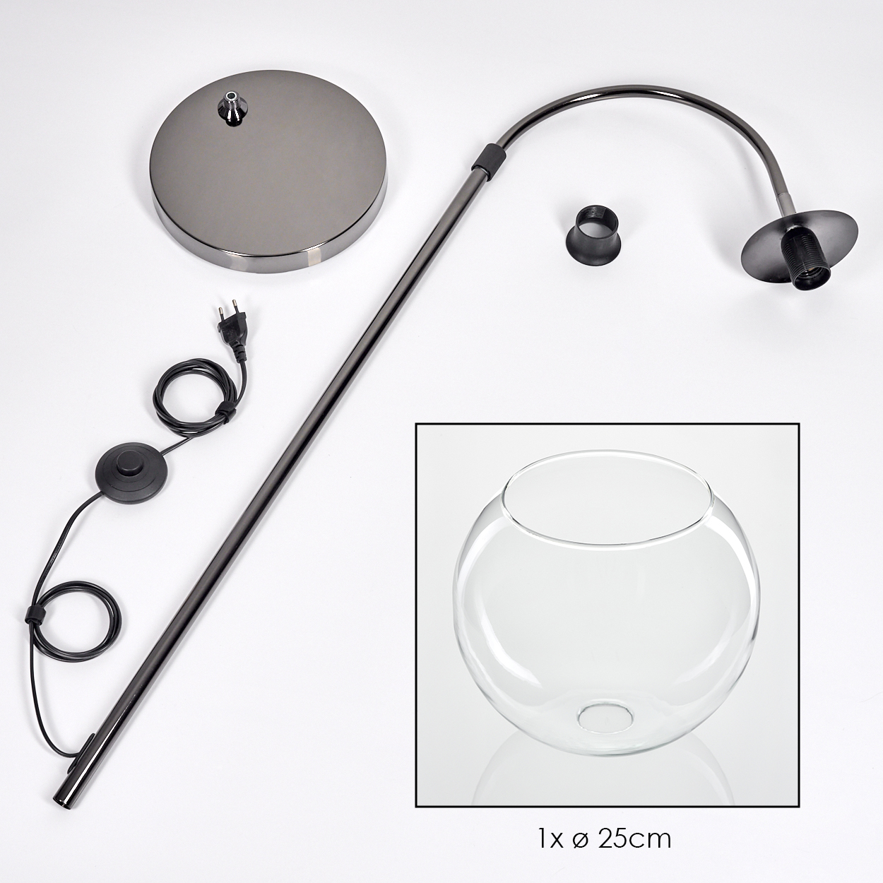 Zerlegte moderne Stehlampe mit gebogenem Arm und Glaskugel. Komponenten sind Sockel, Stiel und Schirm, alles schwarz.