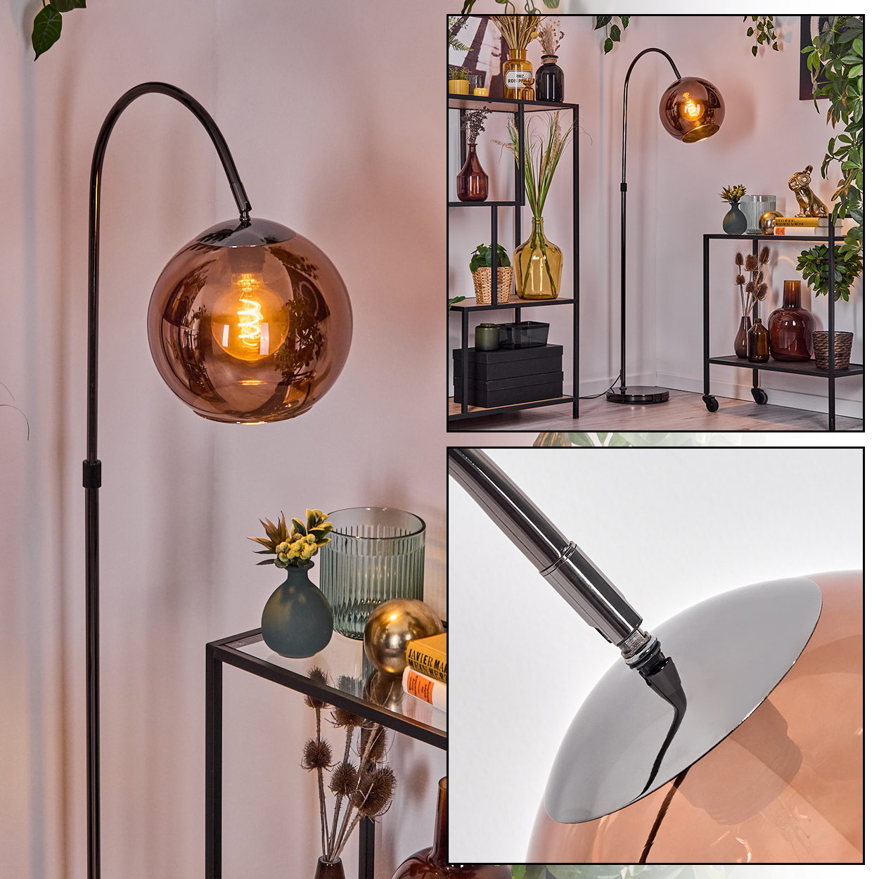 Eine moderne Stehlampe mit kupferfarbener Glaskugel. Im Hintergrund Regale mit Vasen und Dekorationen, sowie Pflanzen.