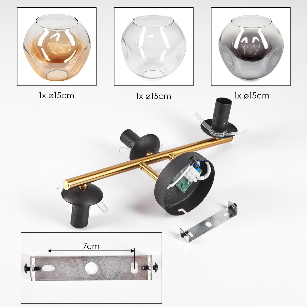 Eine zerlegte Leuchte mit drei Glasschirmen, einem Goldstab und schwarzen Halterungen. Eine Metallhalterung ist ebenfalls abgebildet.
