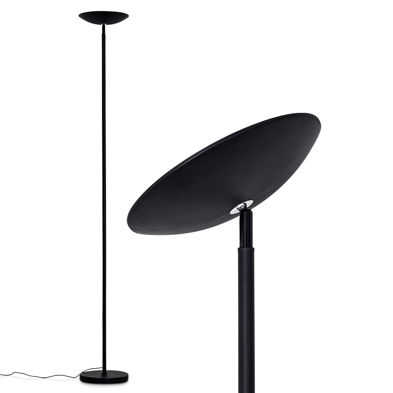 Schwarze Stehlampe mit rundem Sockel und hohem, dünnem Mast. Die Lampe hat einen großen, flachen, scheibenförmigen Schirm.
