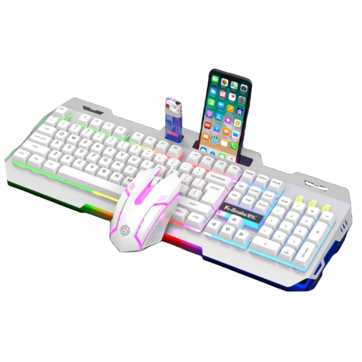 Eine weiße Gaming-Tastatur mit Telefon, Maus und Feuerzeug. Die Tastatur hat bunte Lichter.