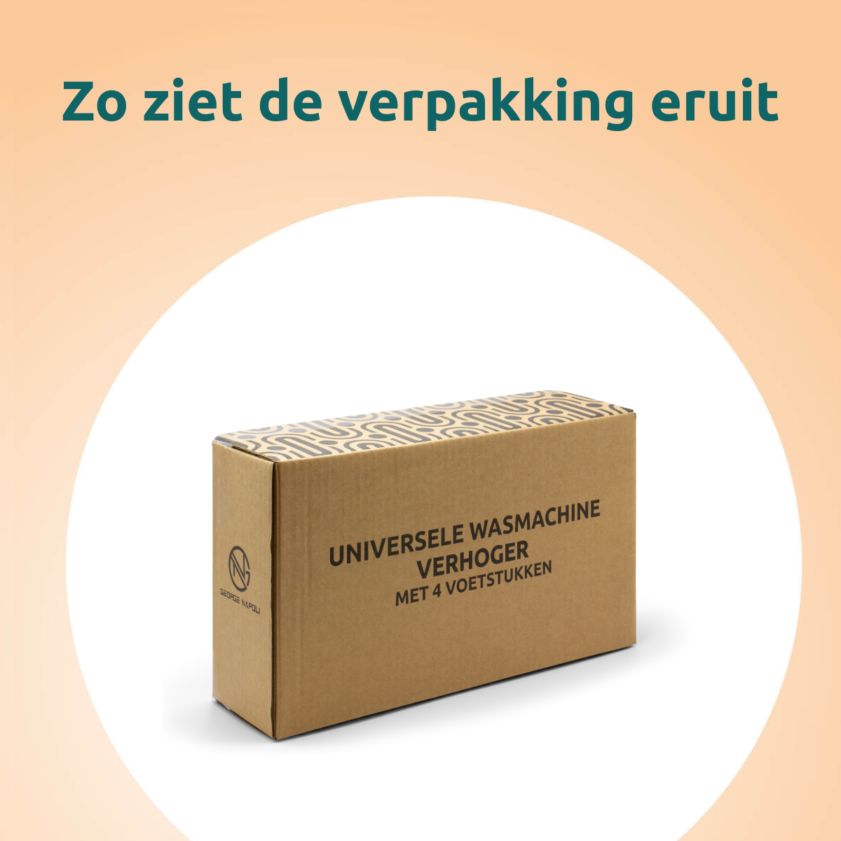 A cardboard box with text. The text says 'UNIVERSELE WASMACHINE VERHOGER MET 4 VOETSTUKKEN'. The background is white and orange.