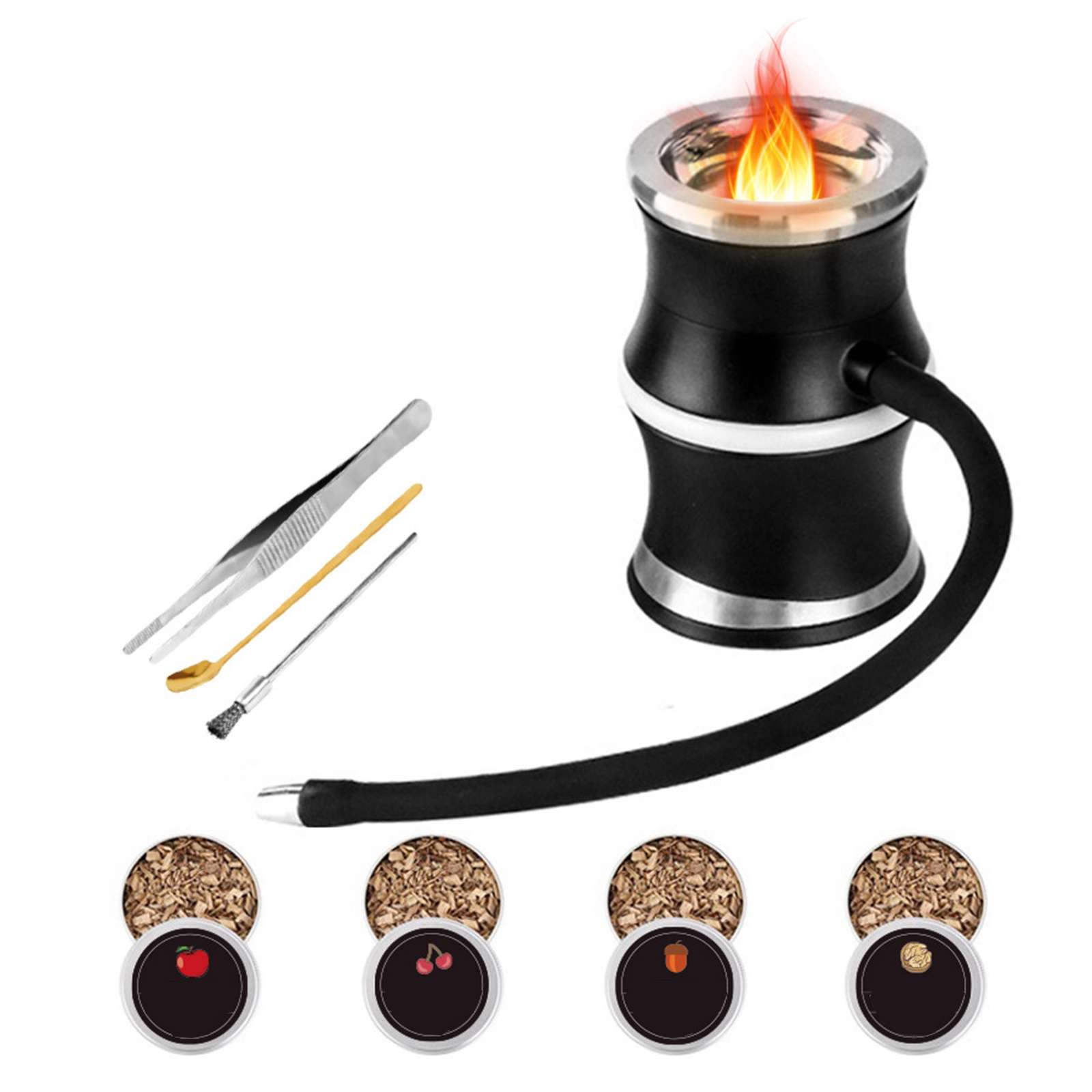 Ein schwarzes Rauchgerät mit Feuer oben, Werkzeugen und vier Holzspankontainern werden angezeigt.
