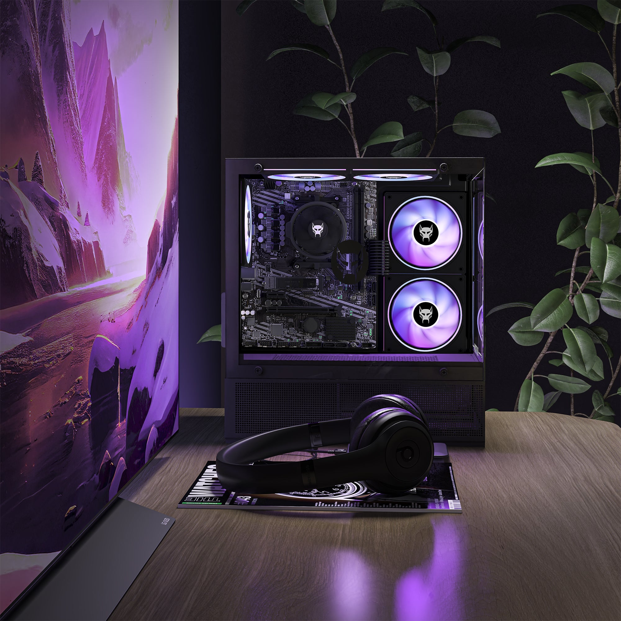 Obudowa komputera stoi na drewnianym stole. Słuchawki spoczywają na magazynie. Monitor wyświetla fioletowy krajobraz.