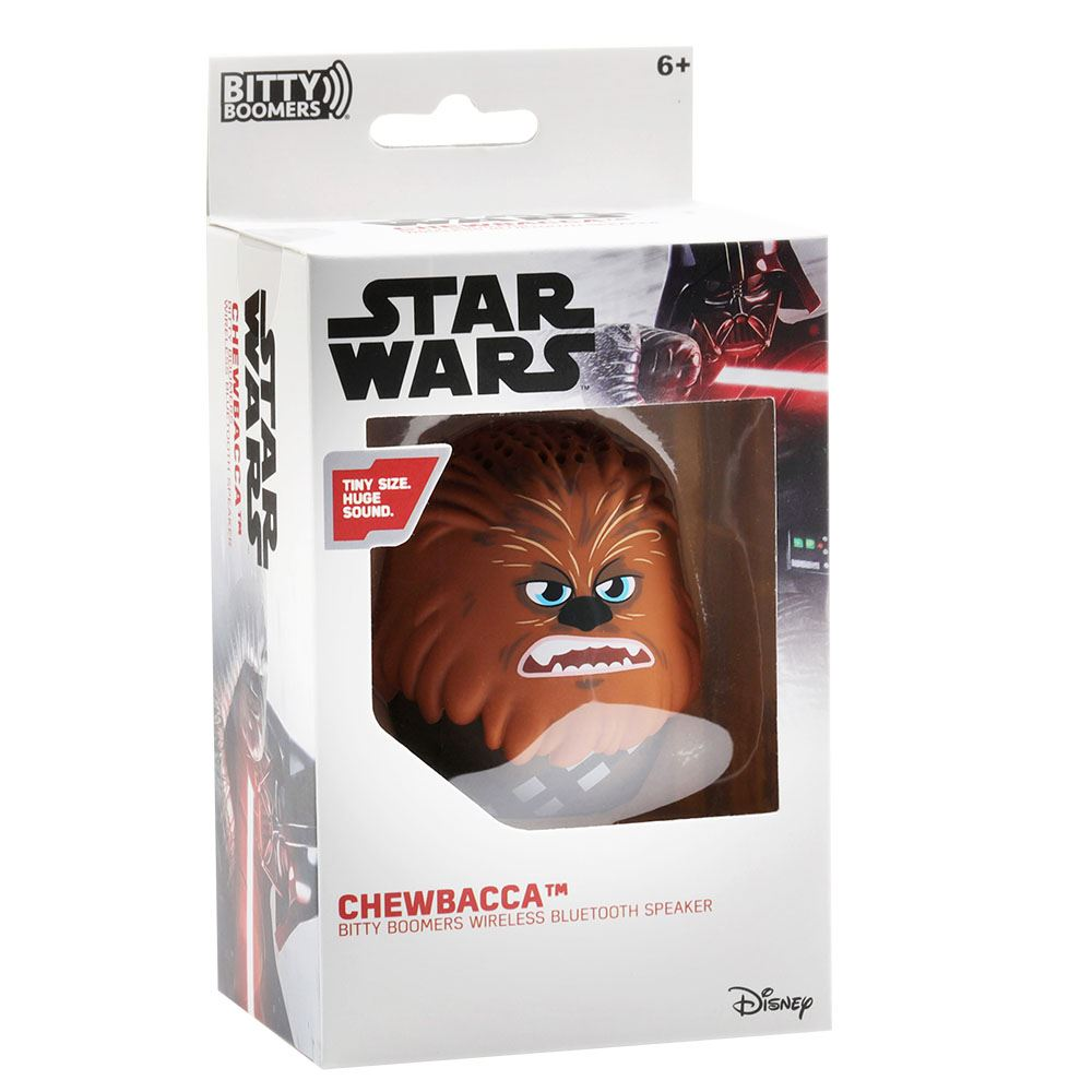 Kutusunda bir Chewbacca Bitty Boomers hoparlörü. Kutuda Star Wars markası var.