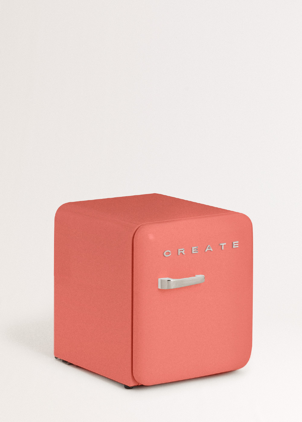 Una mini nevera coral con la palabra 'CREATE', sobre un fondo blanco.