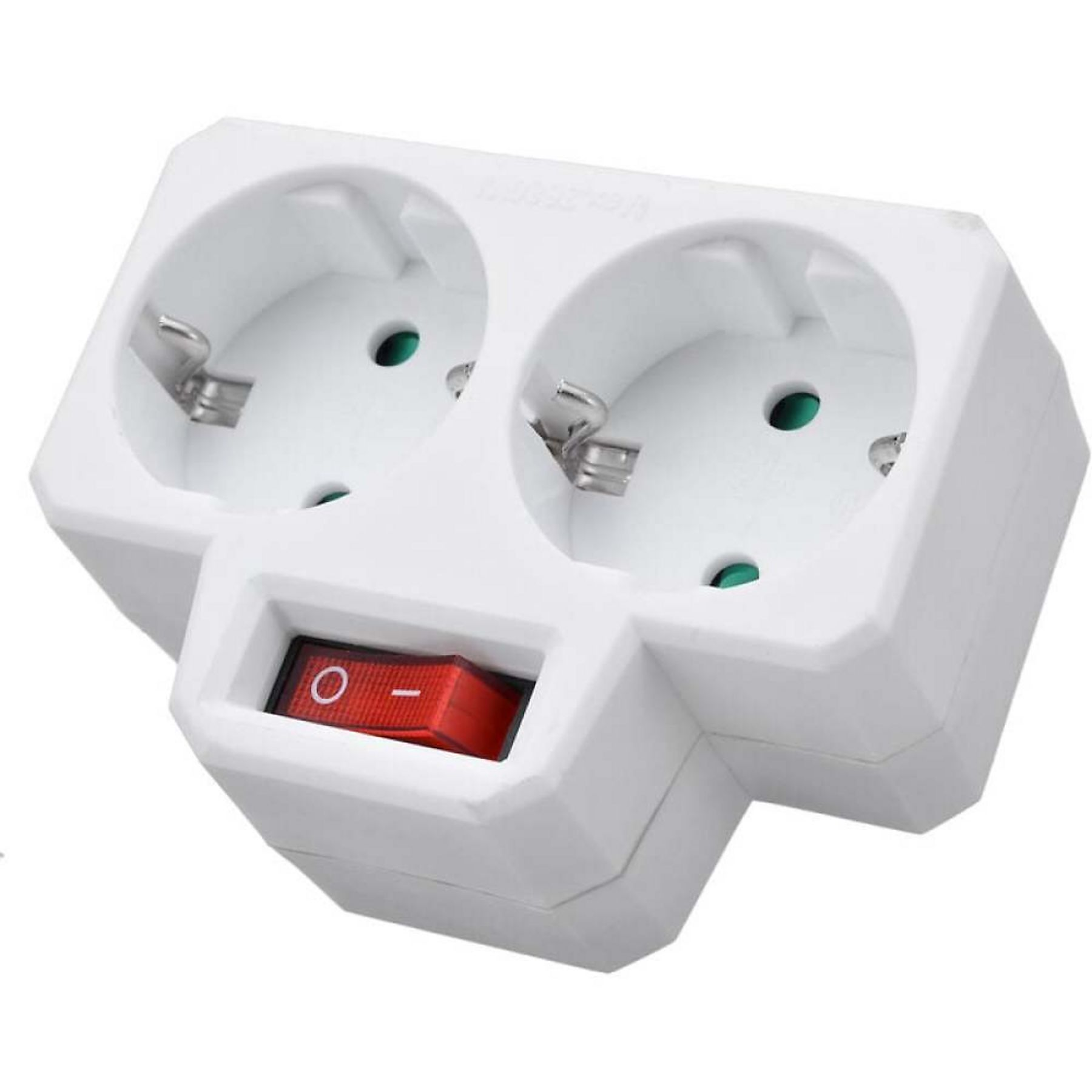 Weißer elektrischer Adapter mit zwei Steckdosen und einem roten Schalter. Der Schalter ist eingeschaltet. Der Hintergrund ist weiß.