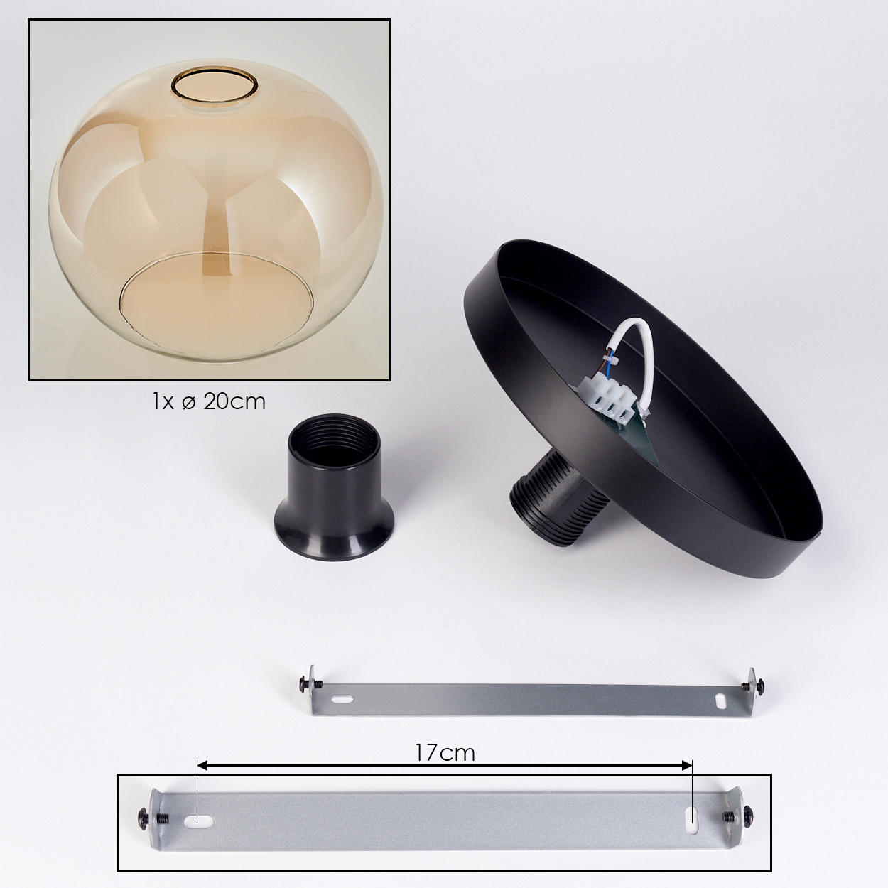 Eine zerlegte Lampe mit einem kugelförmigen, bernsteinfarbenen Glasschirm, schwarzen Metallteilen und einer 17 cm langen Halterung.