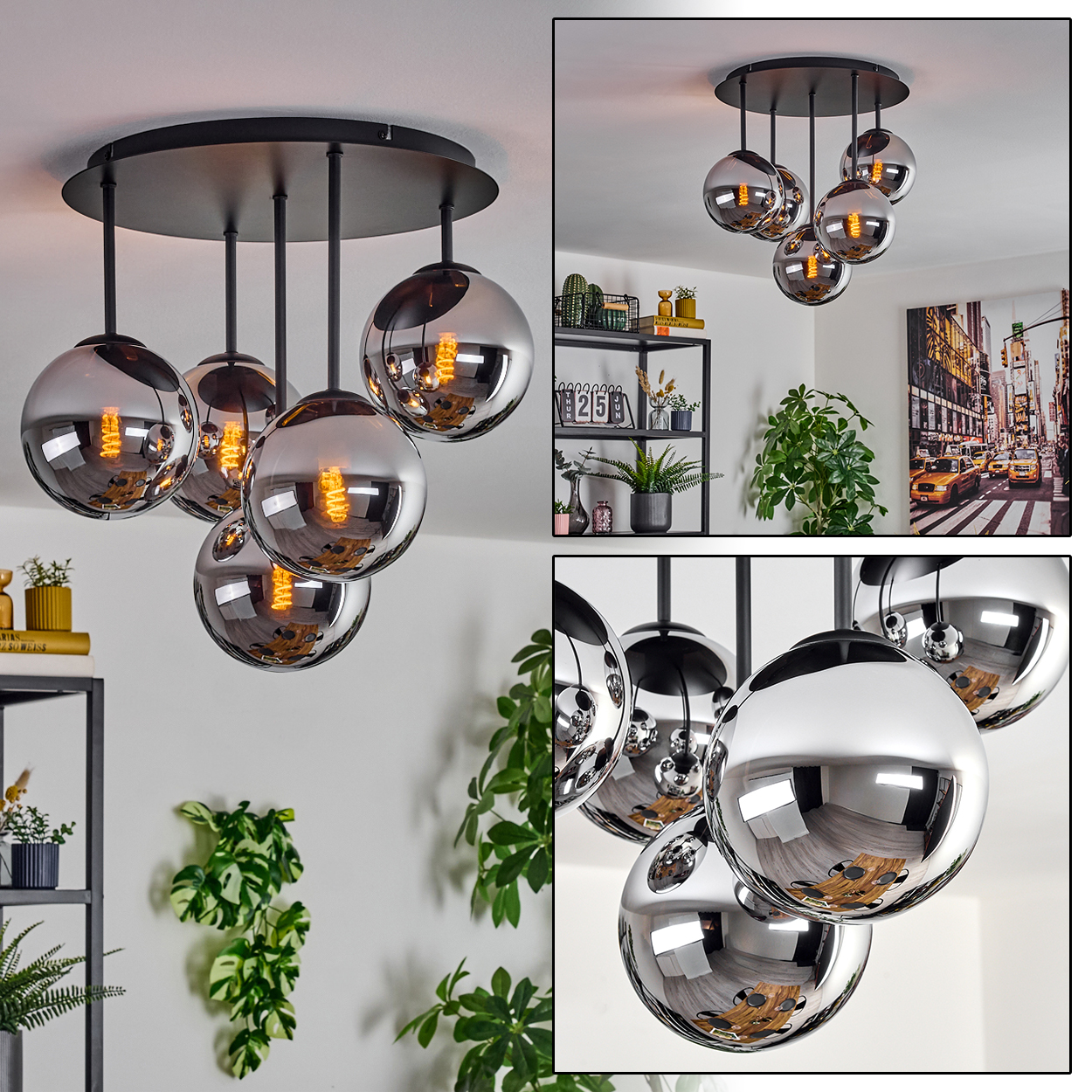 Eine moderne Deckenleuchte mit fünf verchromten Kugelleuchten hängt von der Decke. Pflanzen und Möbel sind im Hintergrund zu sehen.