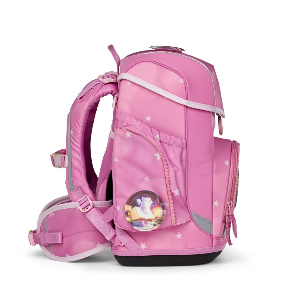 Rosa Schulrucksack mit weißen Sternen, einer Katzenillustration auf der Vordertasche, Seitentaschen und gepolsterten Trägern.