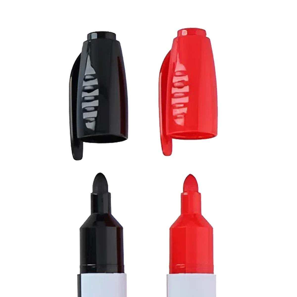 Zwei Marker, einer schwarz und einer rot, mit abgenommenen Kappen. Der schwarze Marker ist links, der rote rechts.