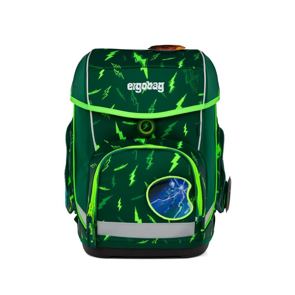 Grüner Ergobag-Rucksack mit Blitzmotiv. Mit einem Blitz-Patch und dem Markennamen auf der Vorderseite.