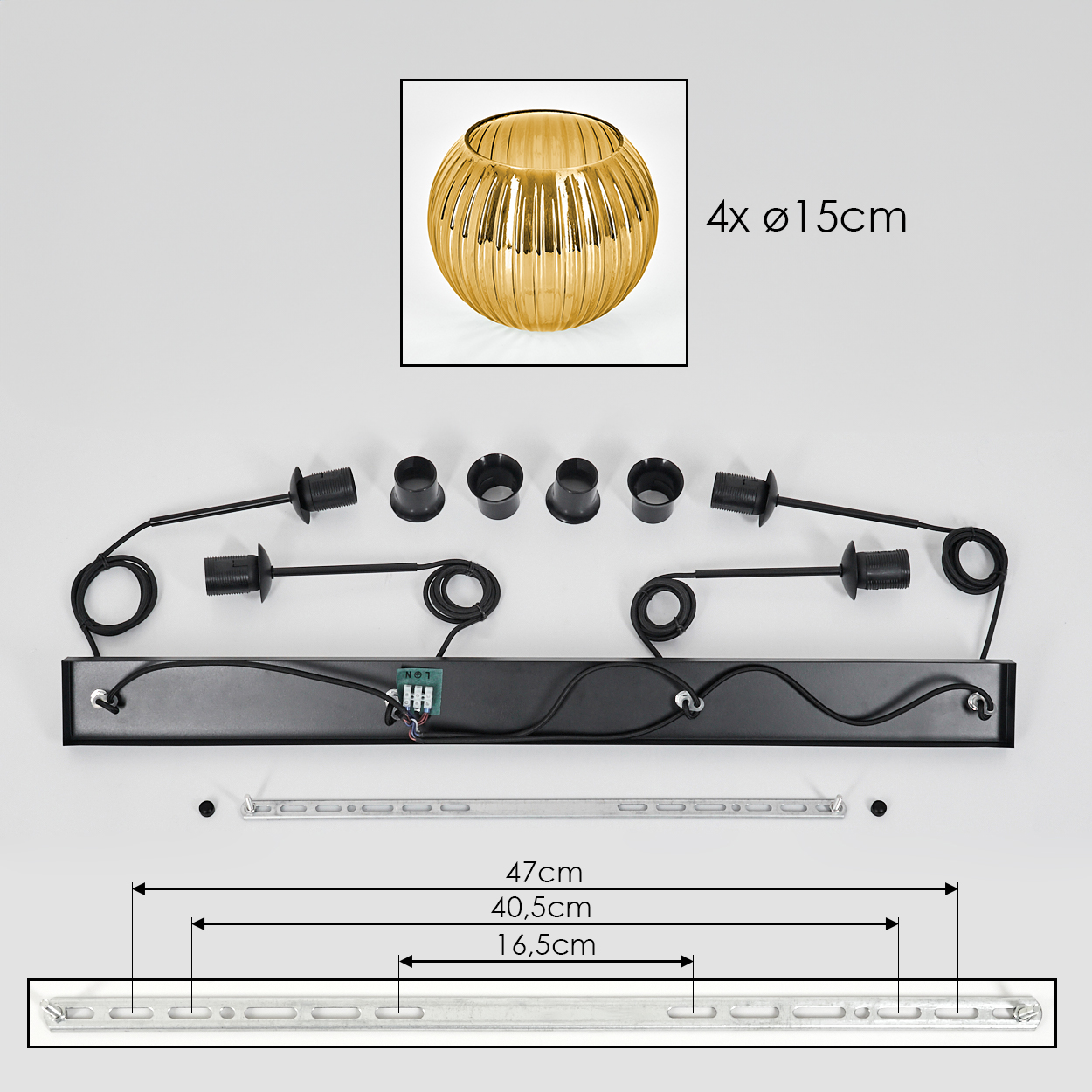 Eine zerlegte Deckenleuchte auf weißer Oberfläche. Enthält einen goldenen Orb, schwarze elektrische Komponenten und Metallhalterungen.