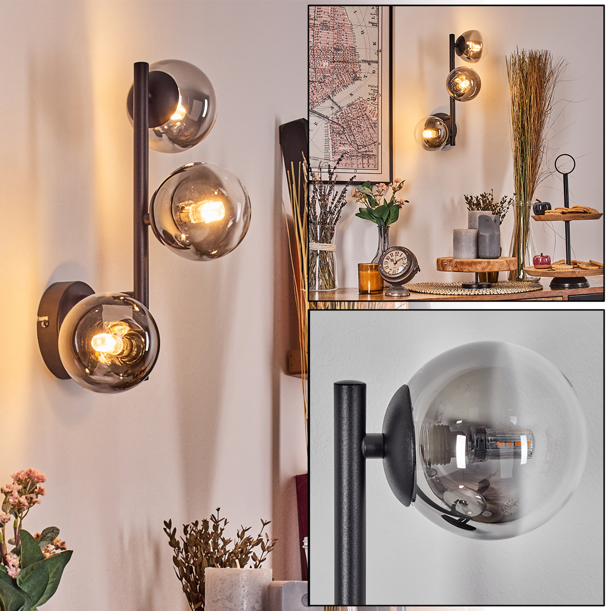 Wandleuchte mit drei Glasschirmen. Die Leuchte ist schwarz, mit einer weißen Wand als Hintergrund. Andere Dekorationen sind sichtbar.