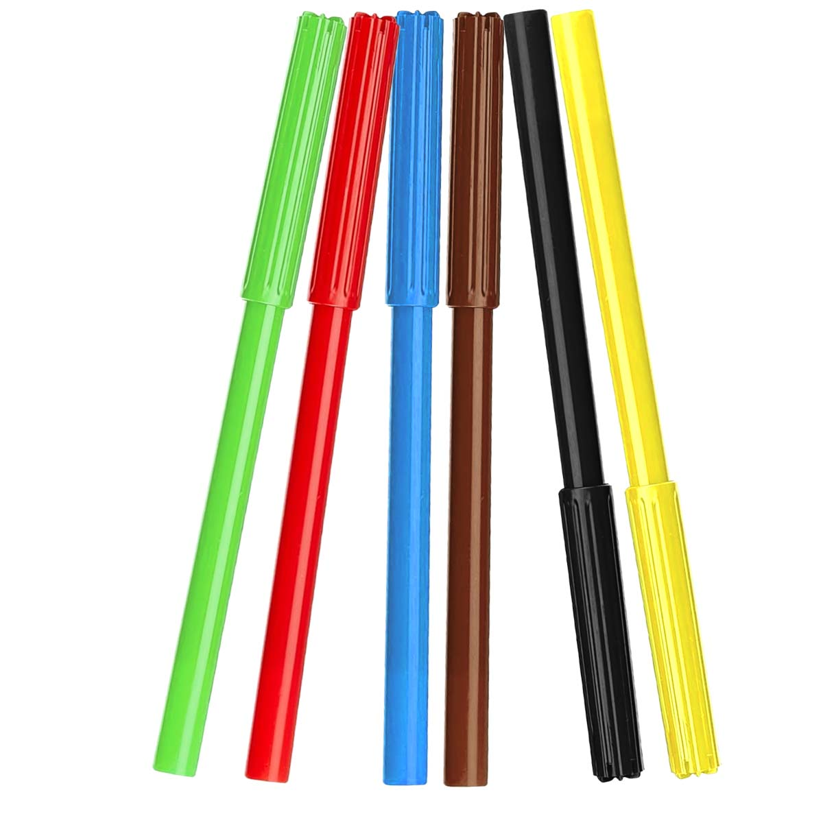 Sieben bunte Marker sind auf weißem Hintergrund angeordnet. Zu den Farben gehören Grün, Rot, Blau, Braun, Schwarz und Gelb.