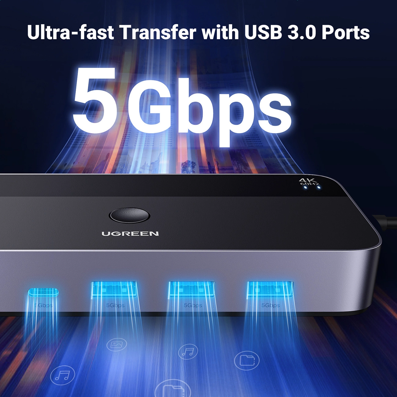 Czarny i szary hub USB z świecącymi niebieskimi portami, wyświetlający '5Gbps'. Tło przedstawia cyfrowy design i logo UGREEN.