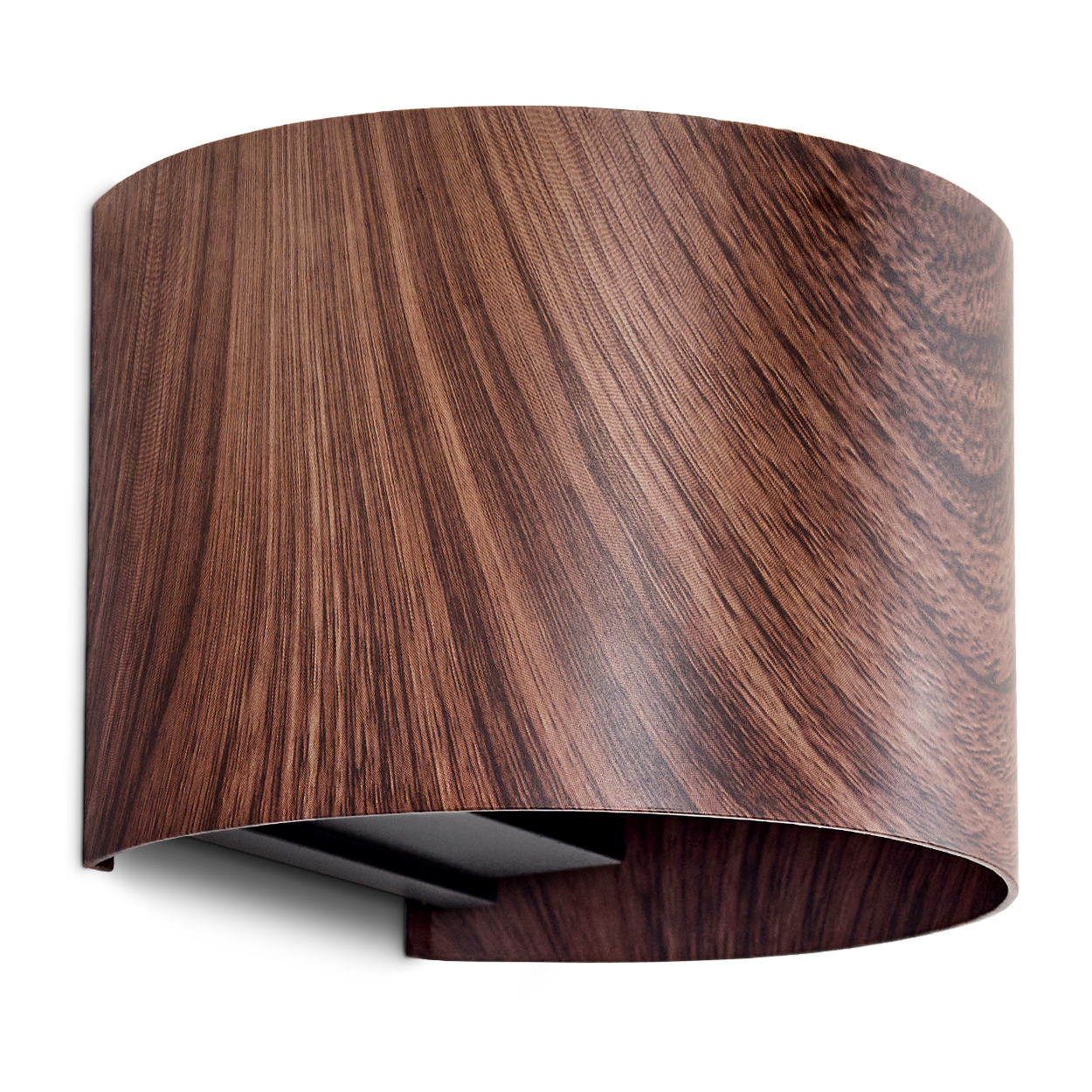 Eine Wandleuchte mit Holzmaserung. Sie hat ein gebogenes Design und ist braun. Der Hintergrund ist weiß.