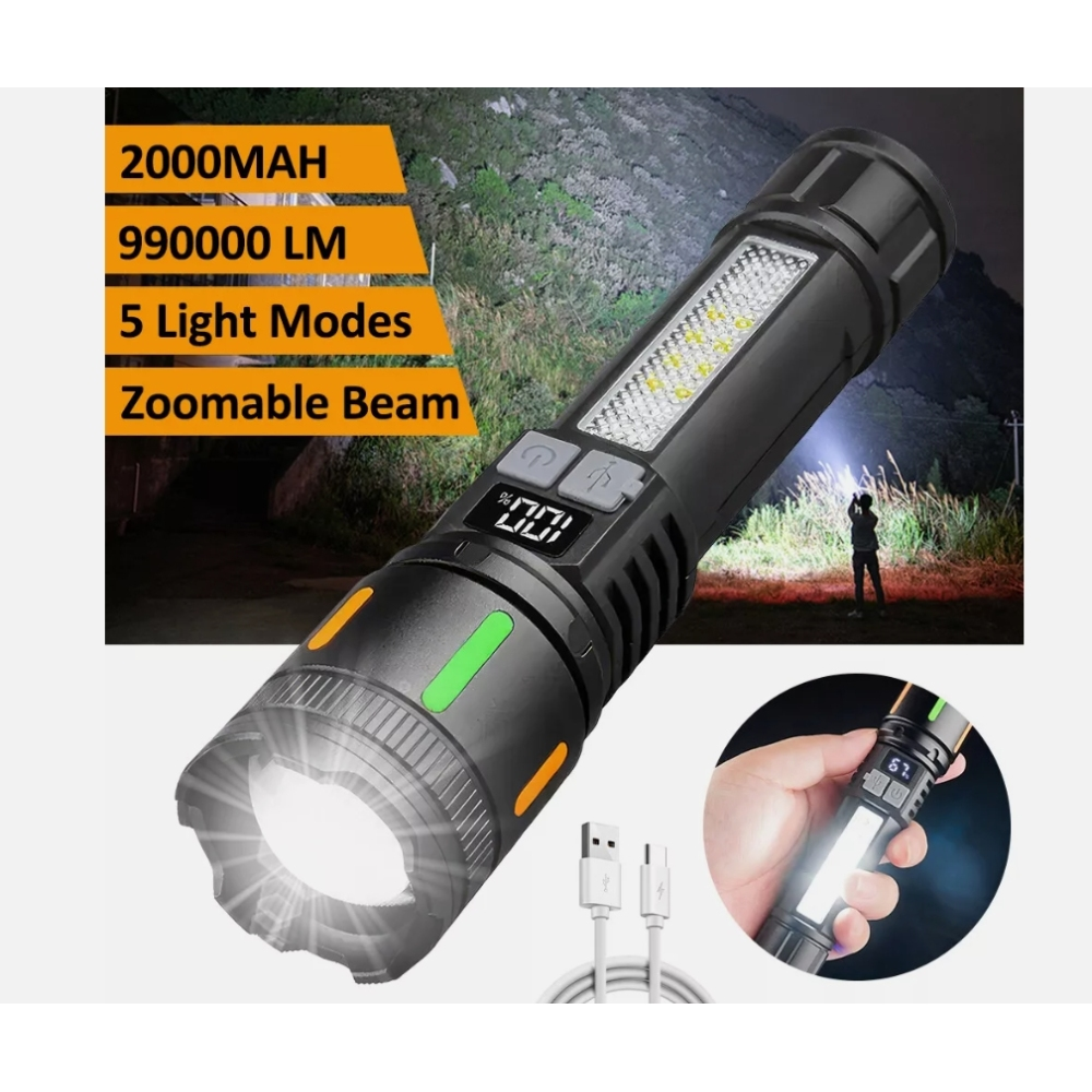 Schwarze Taschenlampe mit weißem Licht, Display und USB-Kabeln. Text: 2000MAH, 990000 LM, 5 Lichtmodi, Zoomstrahl.