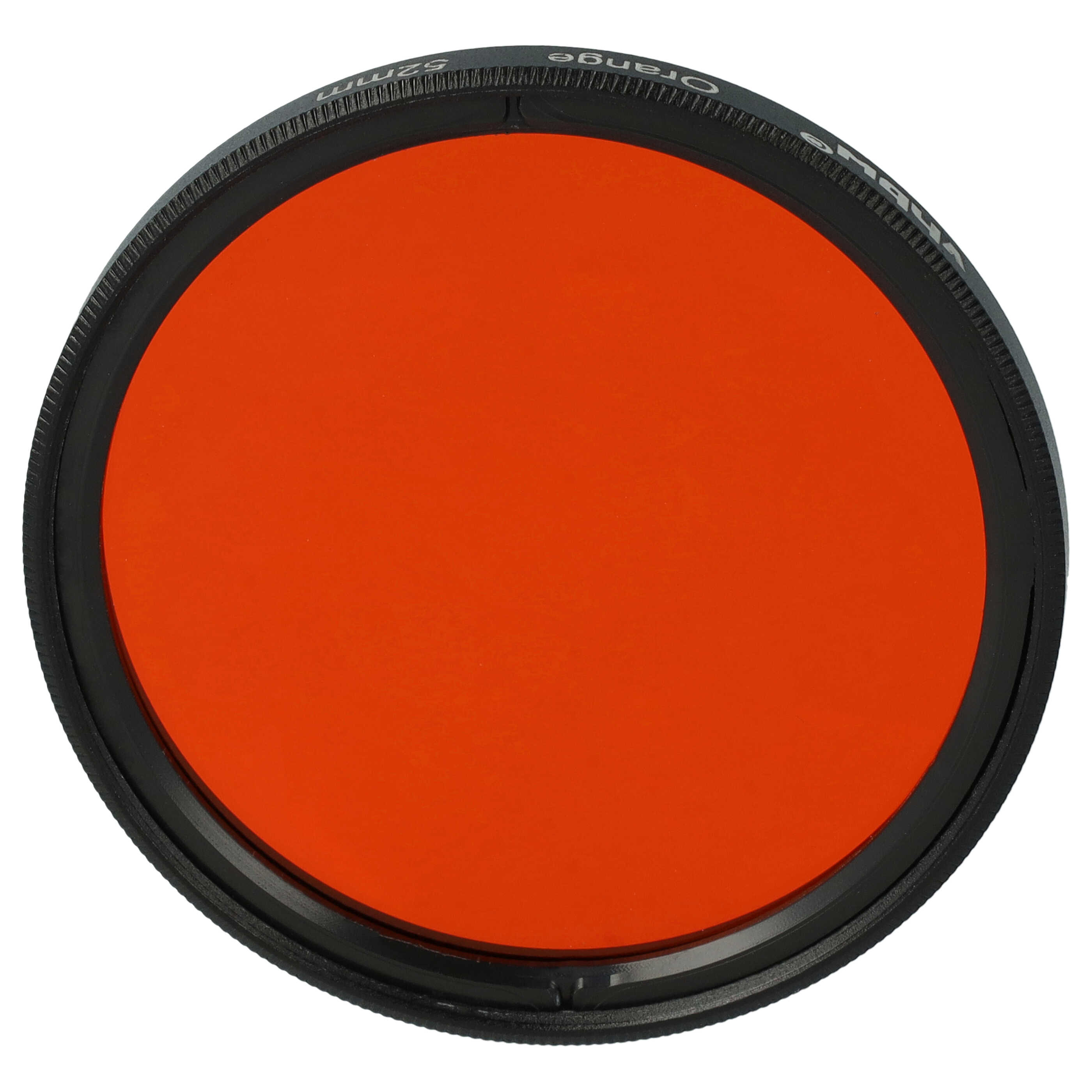 Ein orangefarbener Kamerafilter mit schwarzem Ring. Der Filter ist kreisförmig. Der Hintergrund ist weiß.