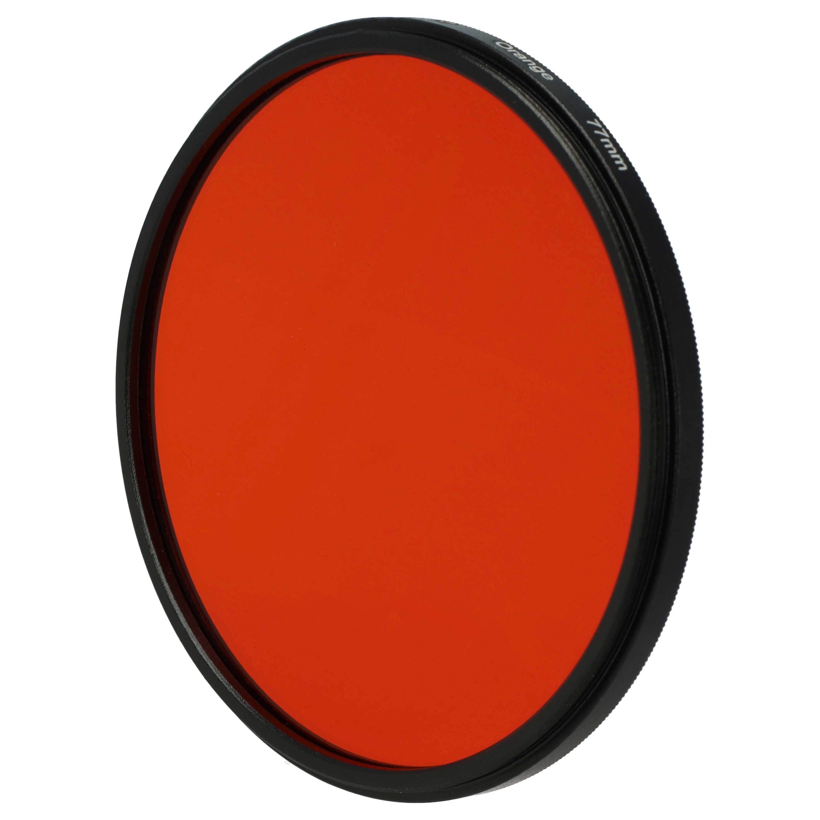 Ein orangefarbener Filter mit einem schwarzen Ring. Der Filter ist kreisförmig. Der Hintergrund ist weiß.
