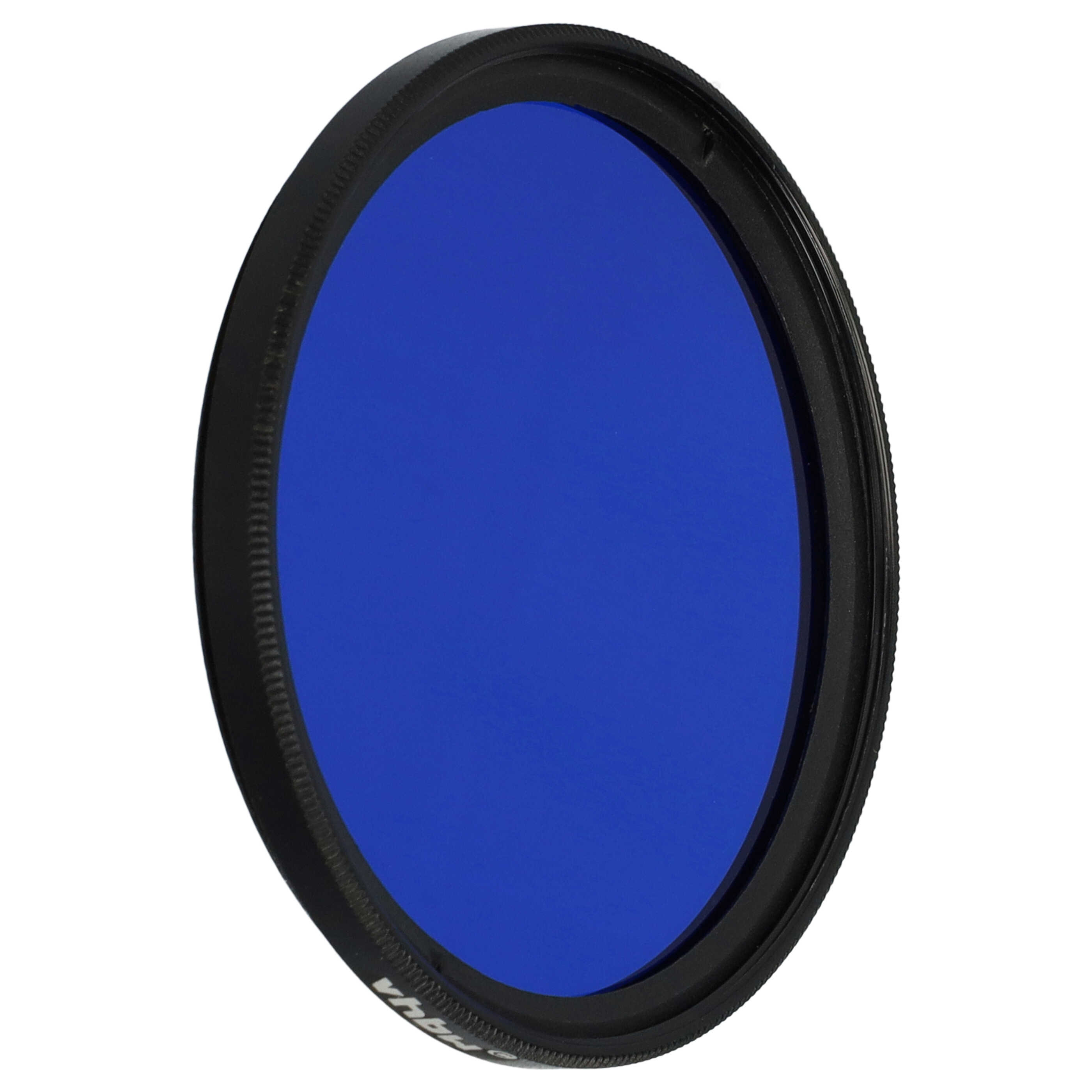 Ein kreisförmiger blauer Filter mit schwarzem Rand, vor weißem Hintergrund. Der Filter ist zentriert und angewinkelt.