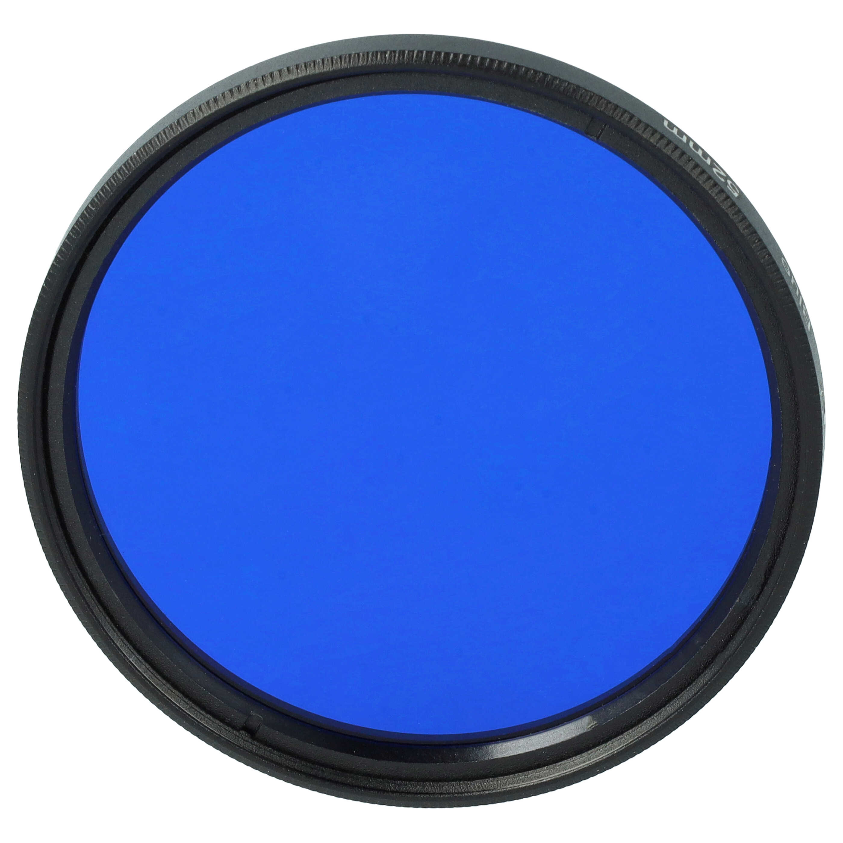 Ein kreisförmiger blauer Filter mit schwarzem Rahmen. Der Filter hat eine glatte Oberfläche, der Rahmen ist strukturiert.