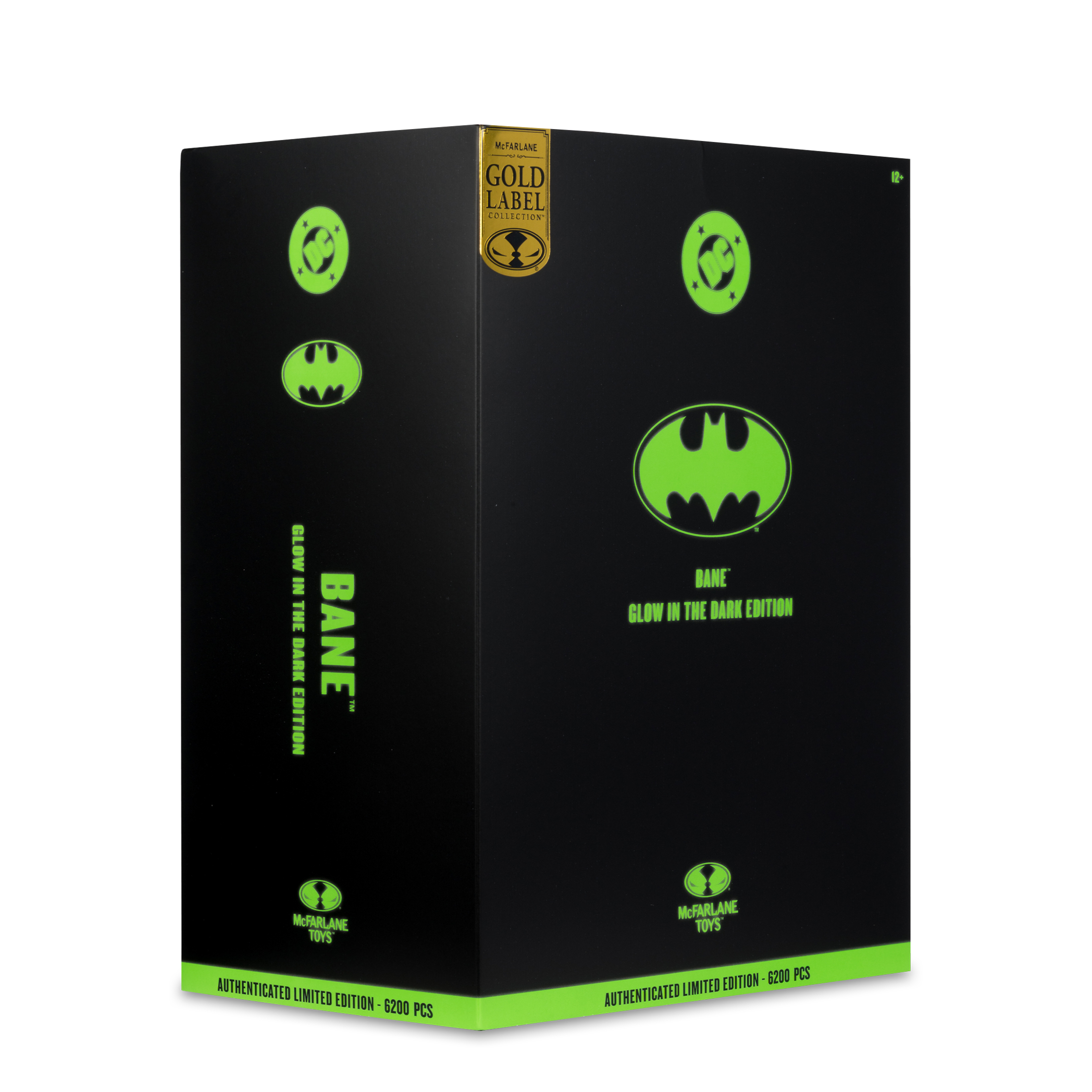 Scatola nera con logo Batman e testo Bane. L'etichetta dorata recita "Gold Label Collection". Accenti verdi e sfondo bianco.