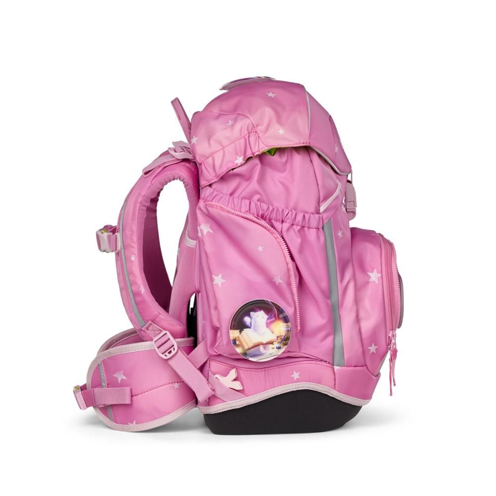 Rosa Rucksack mit weißen Sternen. Verfügt über eine Katzenillustration auf der Seite. Hat eine schwarze Basis und reflektierende Streifen. Seitentasche mit Reißverschluss.