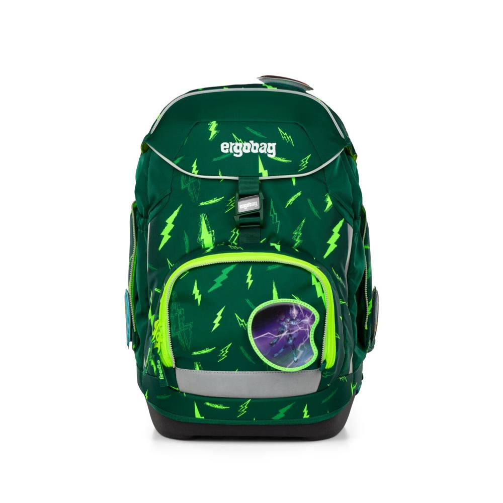 Grüner Rucksack mit Blitzmustern und einer Vordertasche mit einem Superheldenbild. Mit der Marke 'ergobag'.