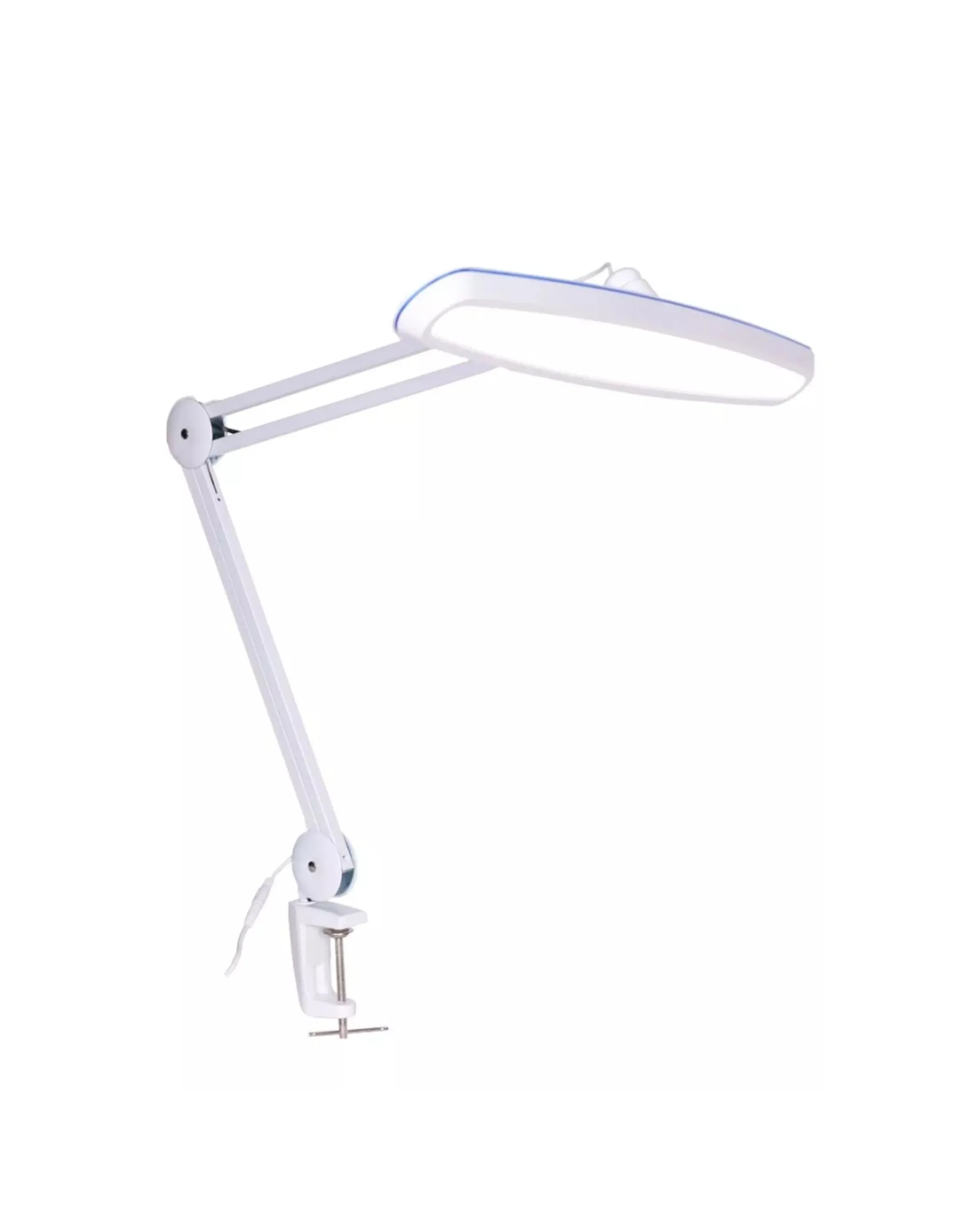 Een witte bureaulamp met een klem. Het heeft een verstelbare arm en een ovaal licht. De achtergrond is wit.