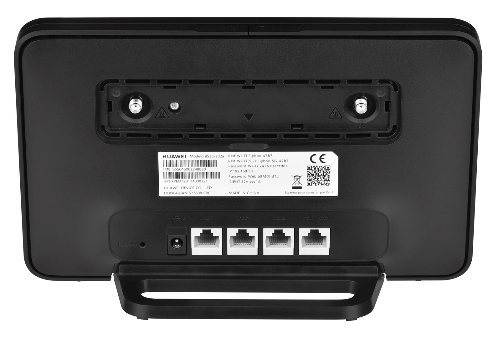 Router Huawei nero con porte antenna, porte LAN e pulsante di ripristino. Un'etichetta fornisce informazioni sul dispositivo.