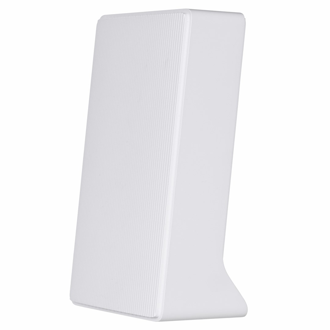 Un dispositivo bianco rettangolare con una parte anteriore strutturata e un retro curvo, in posizione verticale. Lo sfondo è bianco.
