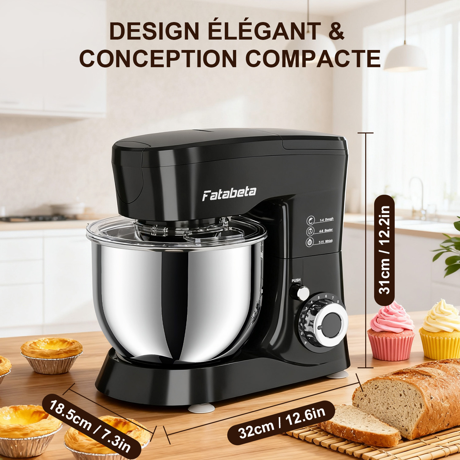 Ein schwarzer Fatabeta-Küchenmixer mit silberner Schüssel. Cupcakes und Brot stehen auf einer Holzoberfläche.