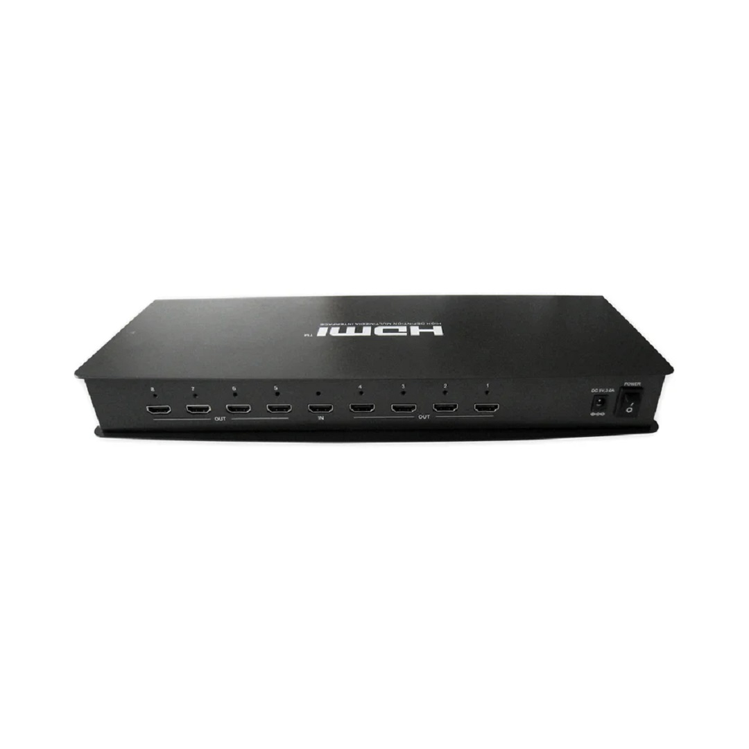 Un divisor HDMI negro con múltiples puertos etiquetados como 'OUT' e 'IN'. El dispositivo tiene un botón de encendido y entrada de CC.