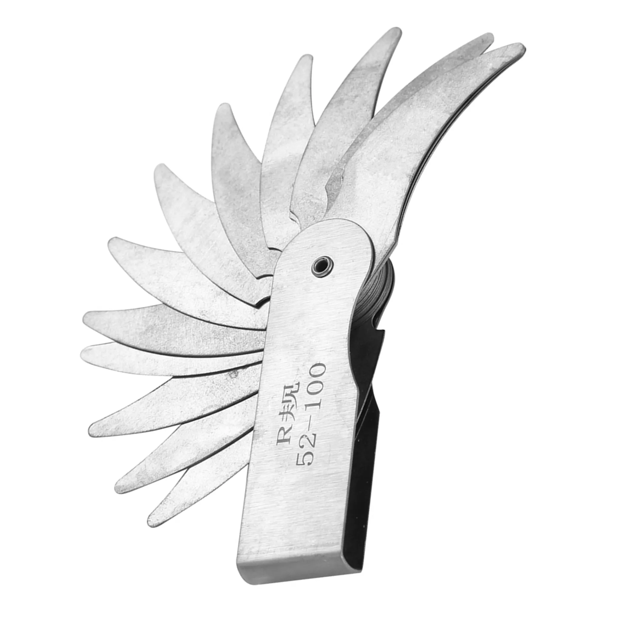 Ein Metall-Radiuslehrenwerkzeug. Es hat gebogene Klingen unterschiedlicher Größe, die an einem Ende zusammengehalten werden.