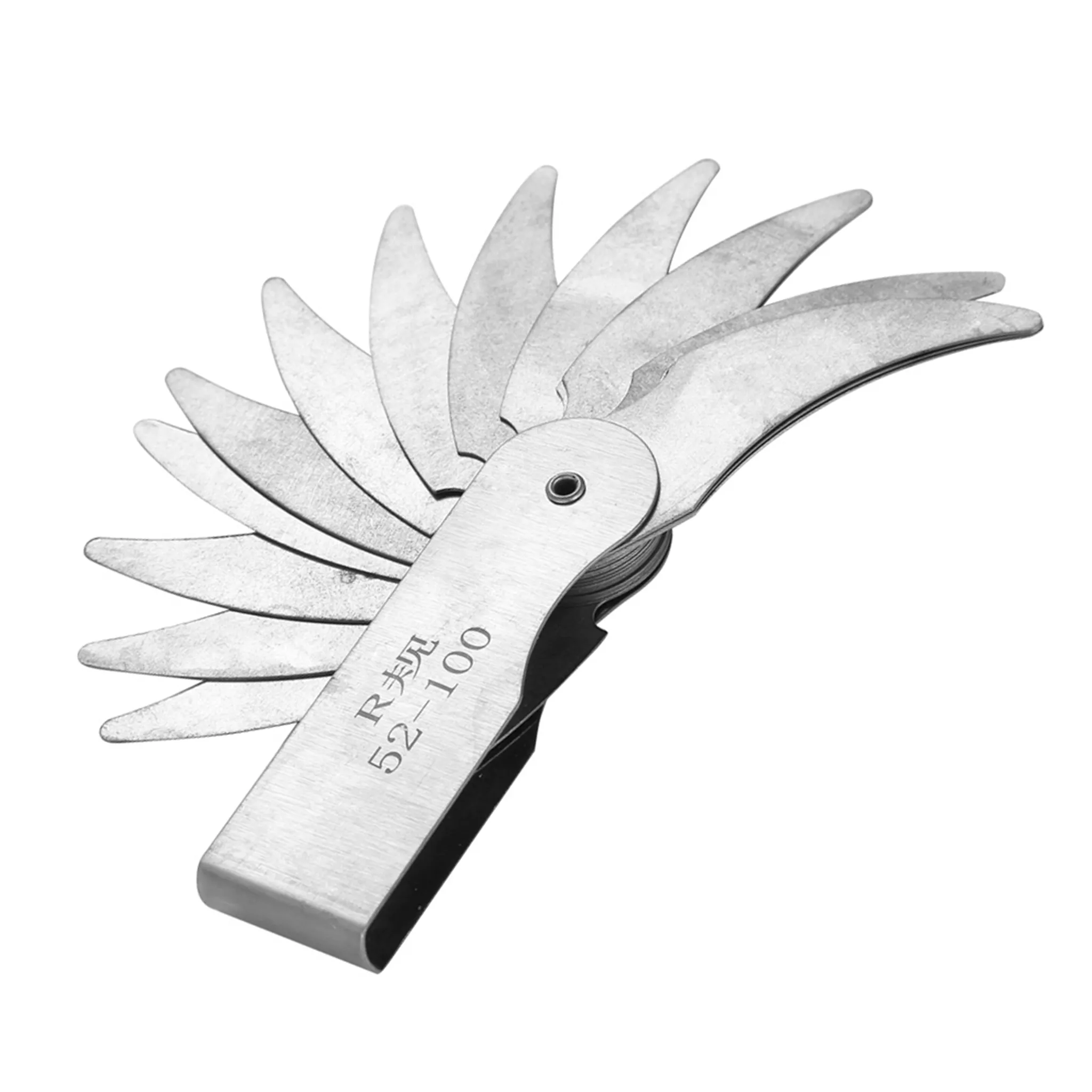 Ein Metall-Radiuslehrenwerkzeug. Es hat gebogene Klingen unterschiedlicher Größe und einen Griff mit Zahlen.