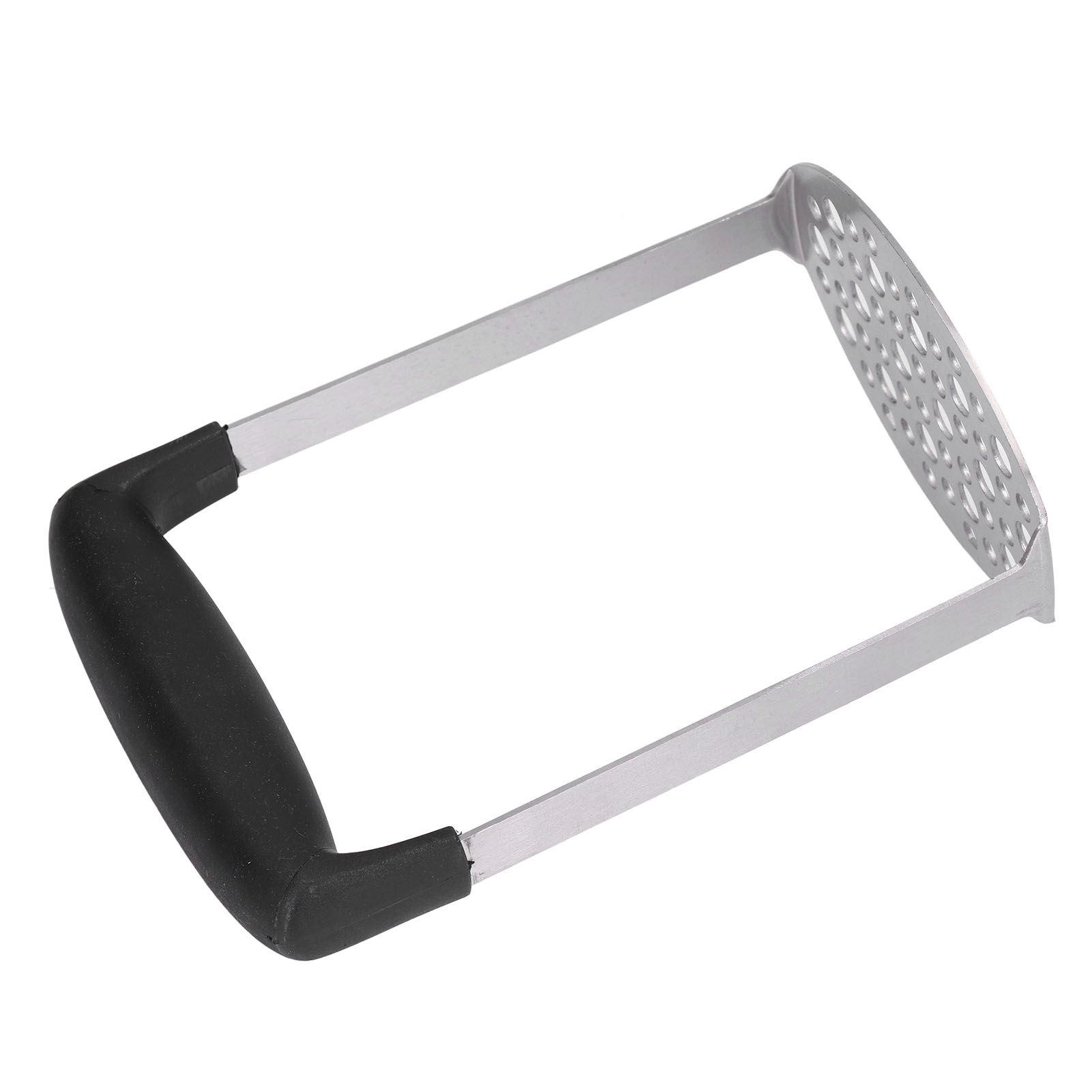 Ein Kartoffelstampfer aus Metall. Er hat einen schwarzen Griff und einen perforierten, ovalen Stampfkopf.