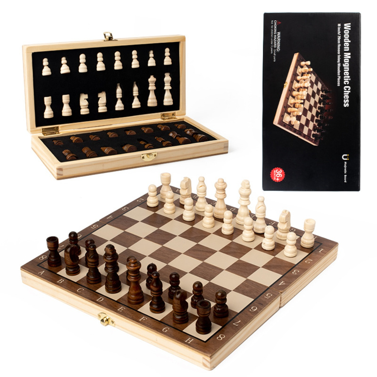 Ein hölzernes Schachspiel mit Figuren auf einem Brett, einer Schachtel mit Figuren und einer Produktverpackung mit dem Namen.