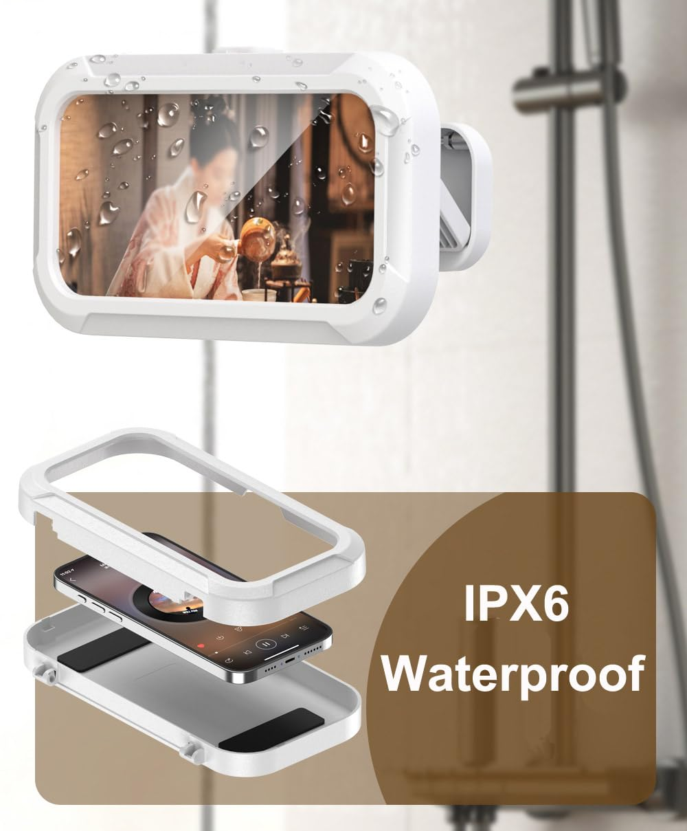 Weiße, wasserdichte Handyhülle in einer Dusche. Im Inneren gießt eine Frau Tee ein. Unten ist die Handyhülle zerlegt. Text: IPX6 Wasserdicht.