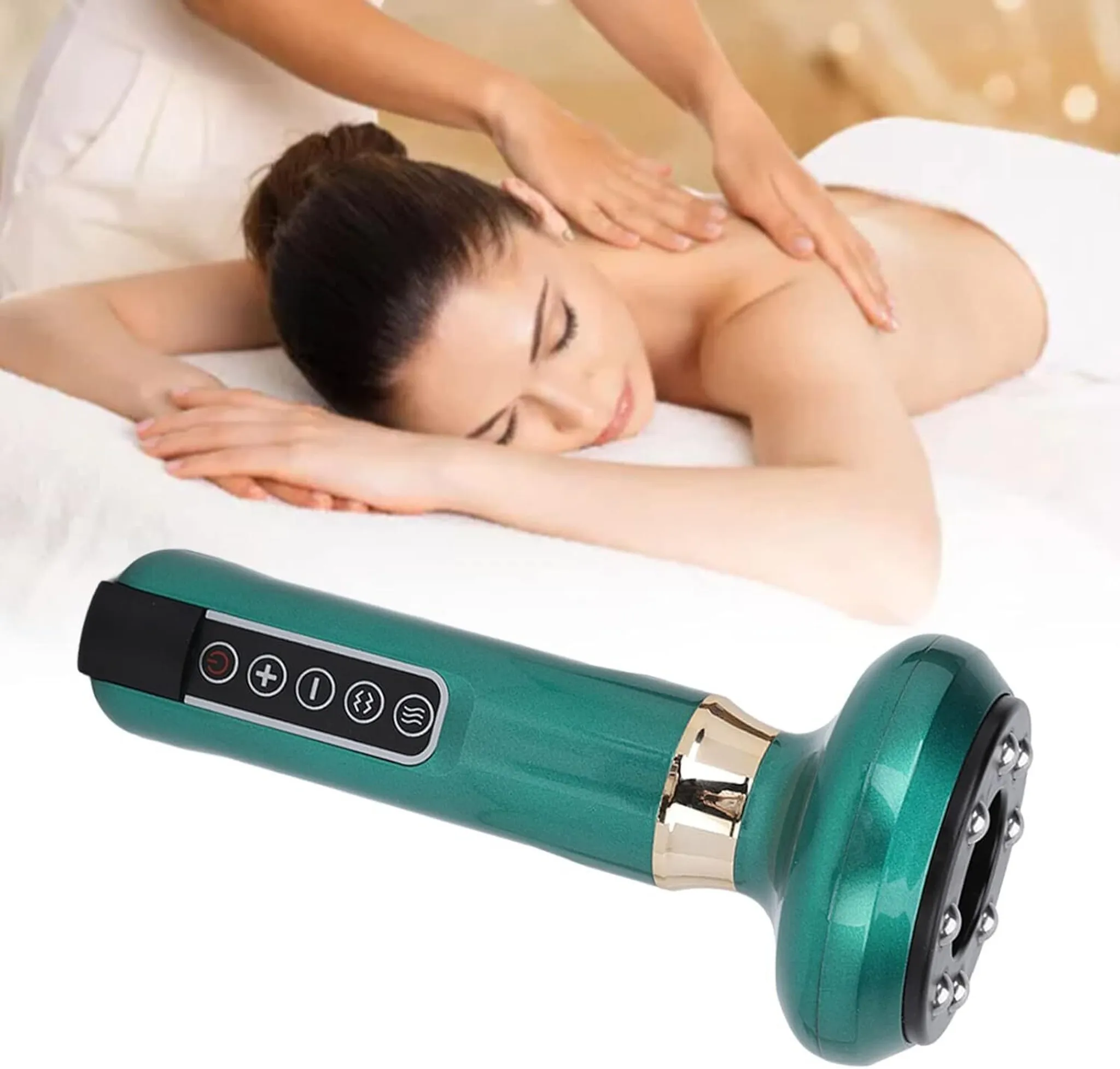 Eine Frau bekommt eine Rückenmassage. Im Vordergrund befindet sich ein grünes Massagegerät.