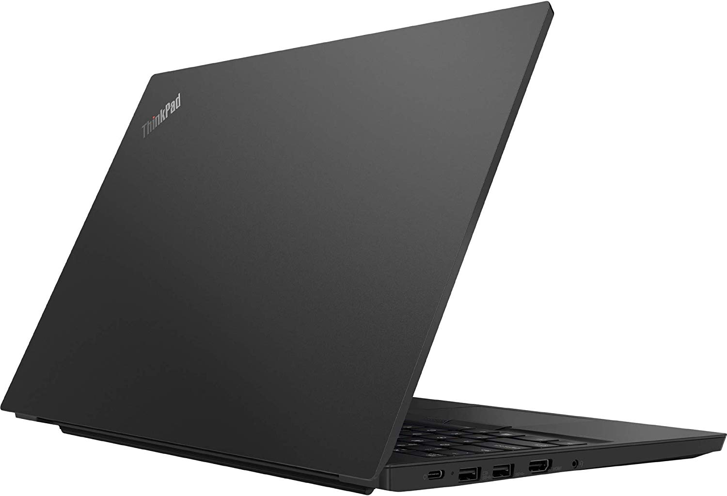 Schwarzer ThinkPad-Laptop, der in einem Winkel geöffnet ist, mit Bildschirm und Tastatur. Der Laptop befindet sich auf weißem Hintergrund.