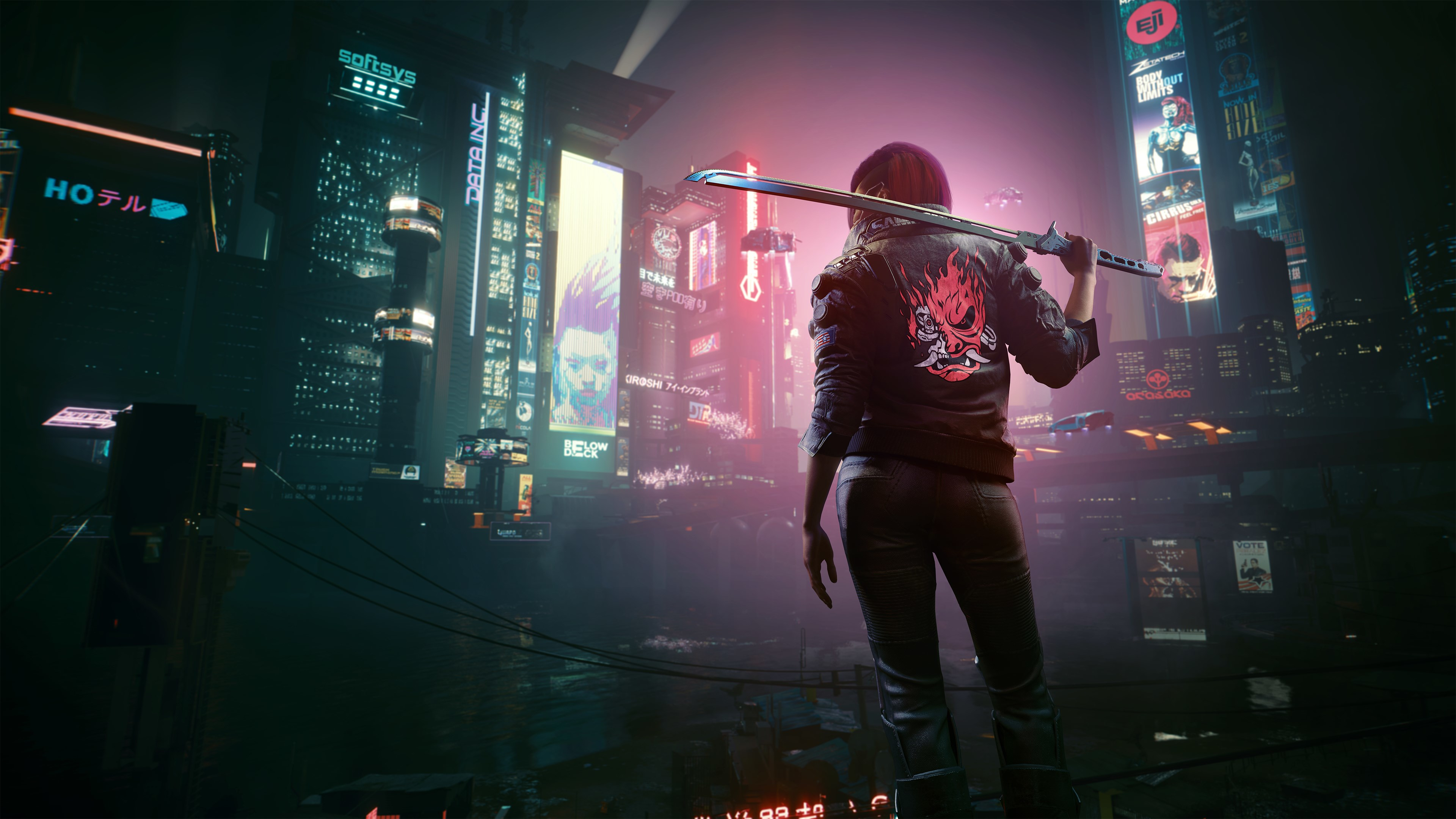 Una persona con una espada está en una ciudad futurista. Luces de neón y edificios llenan el fondo. Luces rojas y azules son visibles.