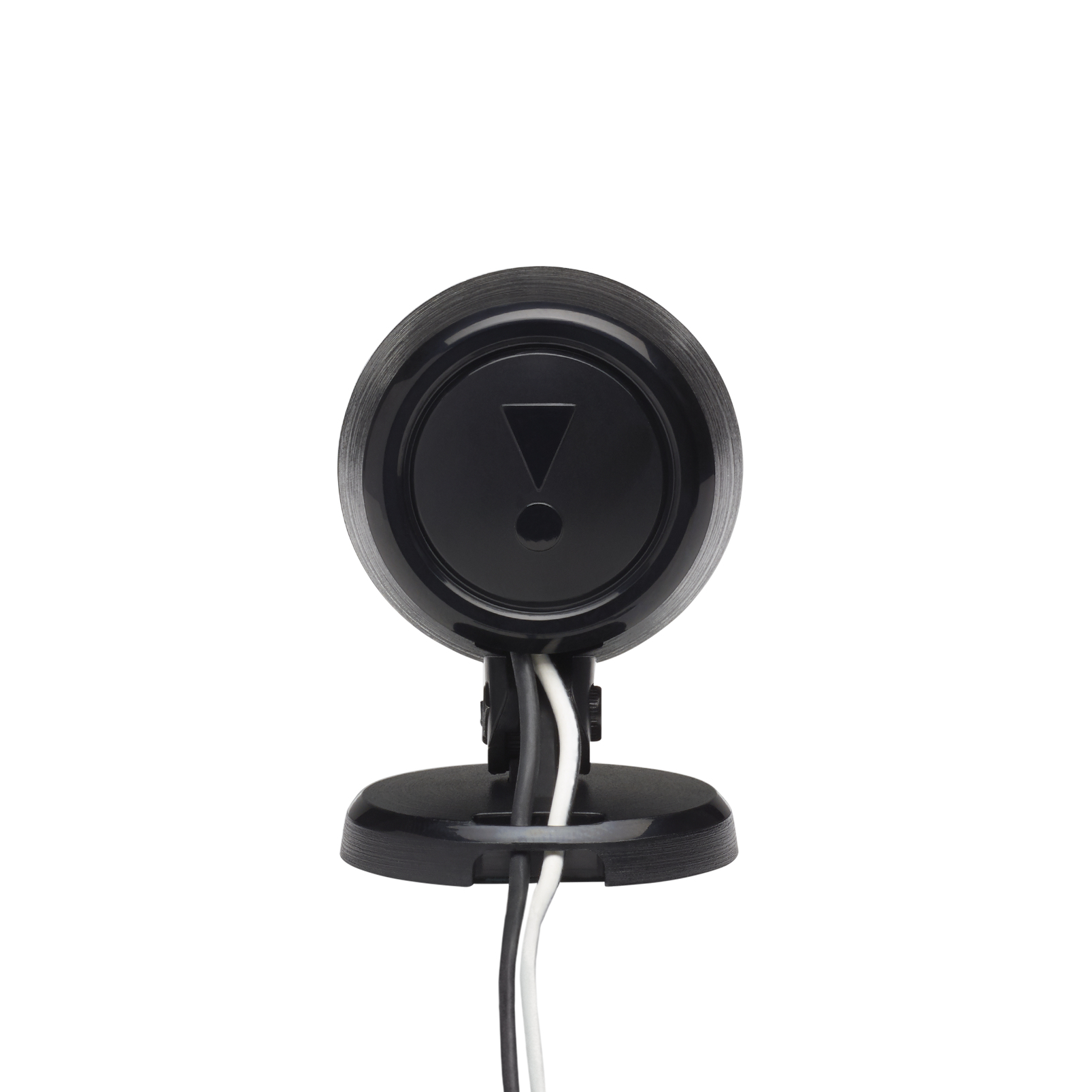 Czarny głośnik z logo trójkąta i białymi/czarnymi przewodami na białym tle.