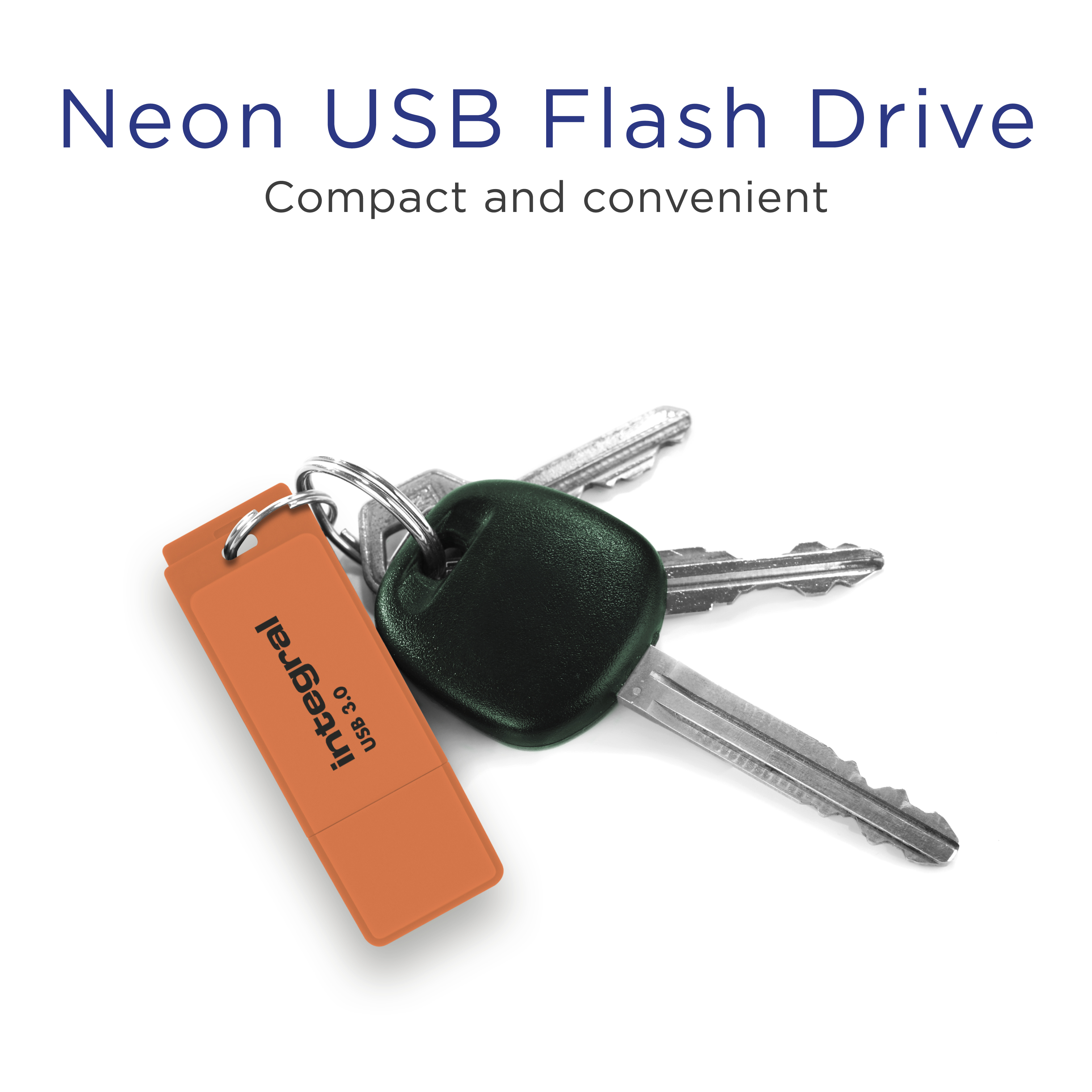 Pomarańczowy pendrive USB na breloczku z kluczami. Tekst na pendrive mówi Integral USB 3.0.