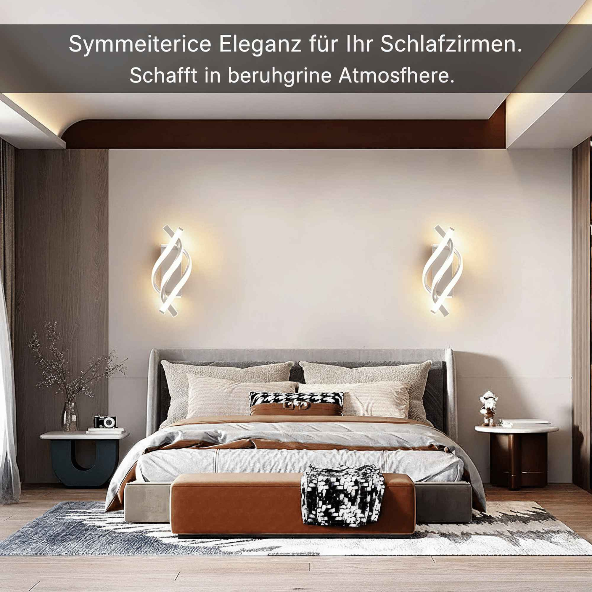 Schlafzimmer mit Bett, Lichtern und Dekoration. Die Szene hat einen Teppich und eine Bank. Zwei Spirallichter an der Wand.