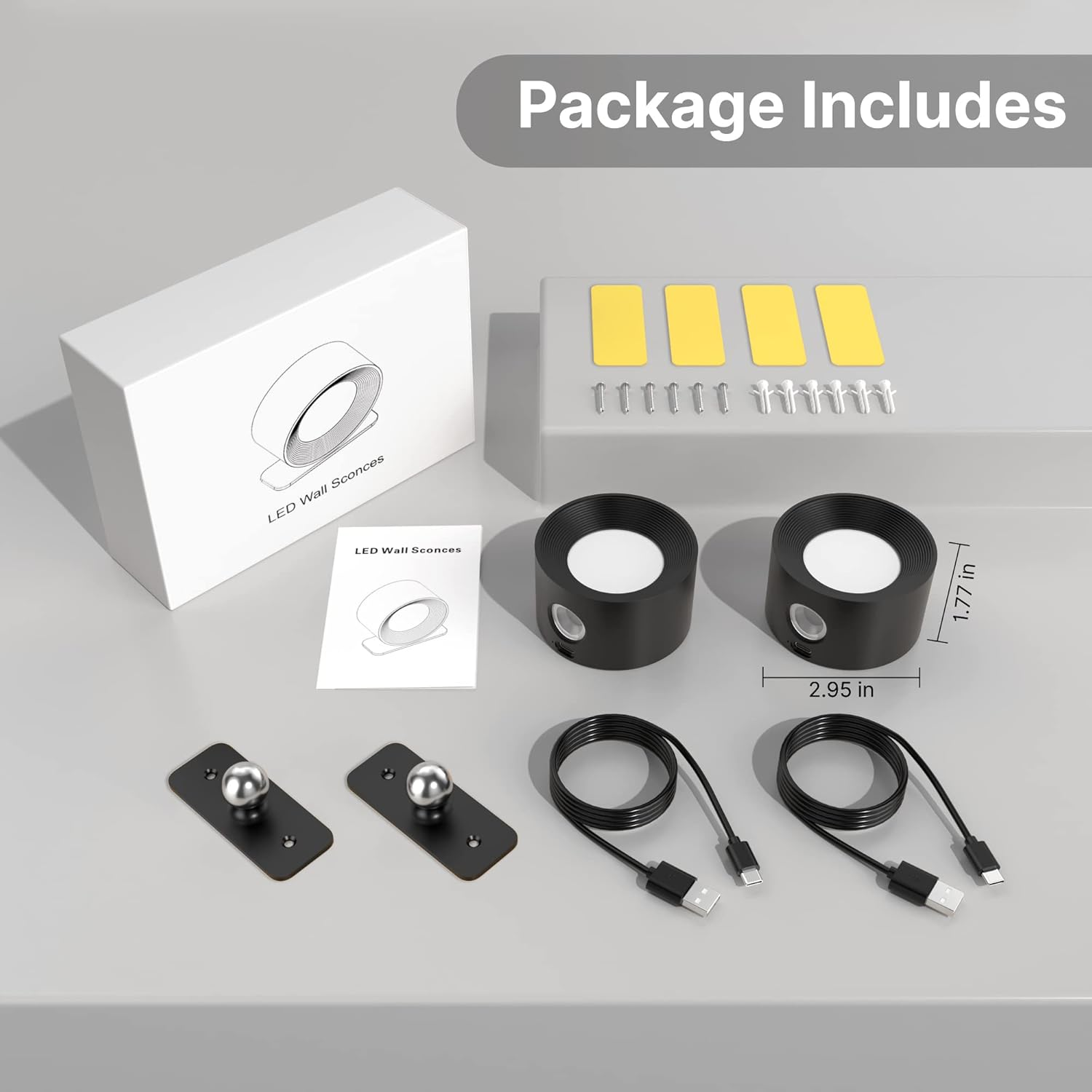 Das Bild zeigt eine Produktverpackung mit LED-Wandleuchten, Schrauben und anderen Komponenten. Das Layout befindet sich auf einer grauen Oberfläche.