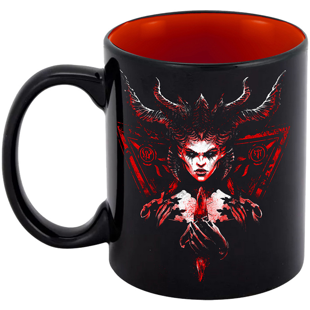 Schwarze Tasse mit roter Innenseite. Sie zeigt eine rot-weiße Grafik einer dämonischen Figur mit Hörnern auf schwarzem Hintergrund.